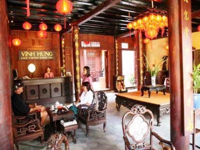 Vinh Hung Heritage Hotel 2*