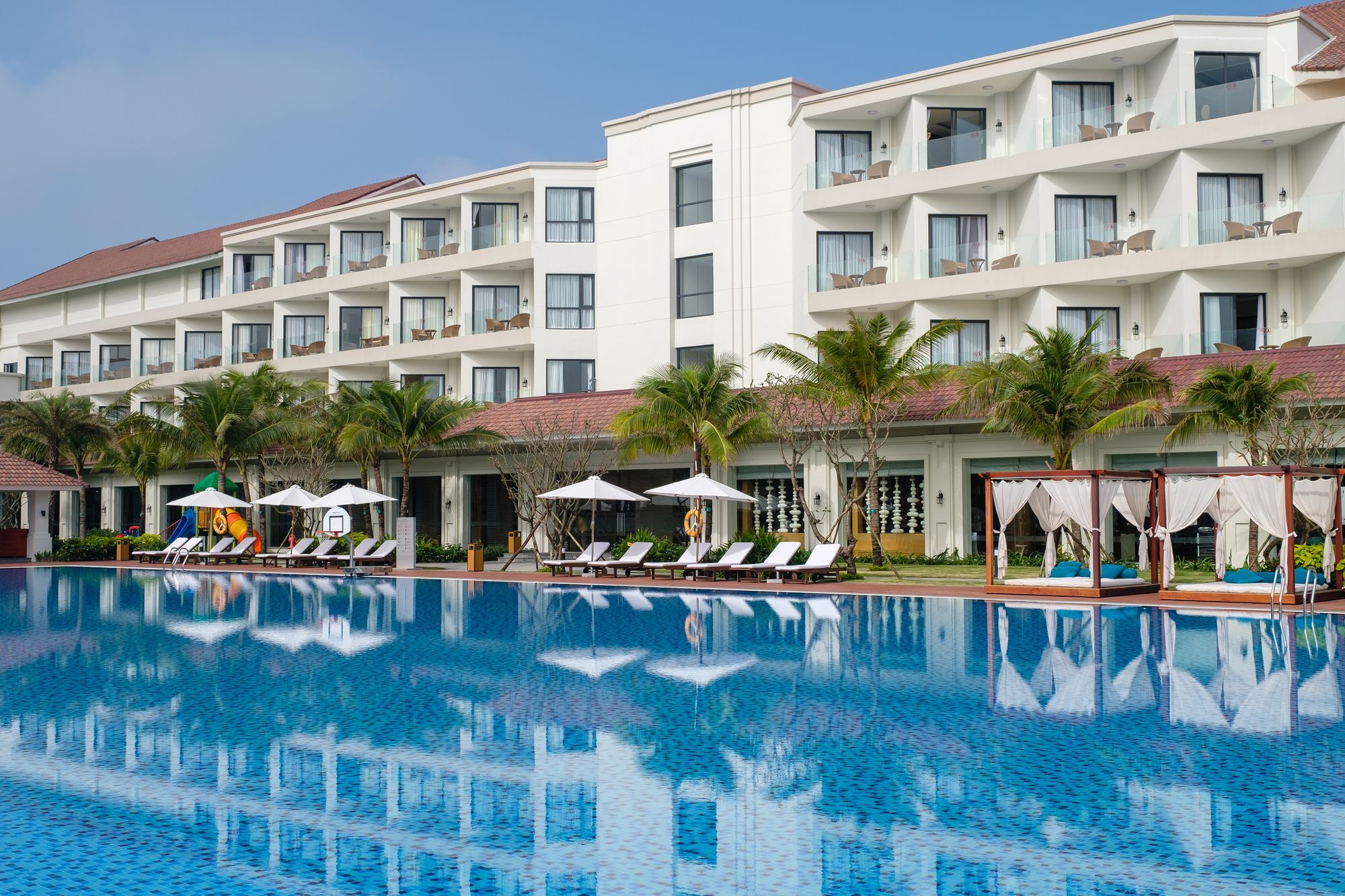 Renaissance & Resort 5*