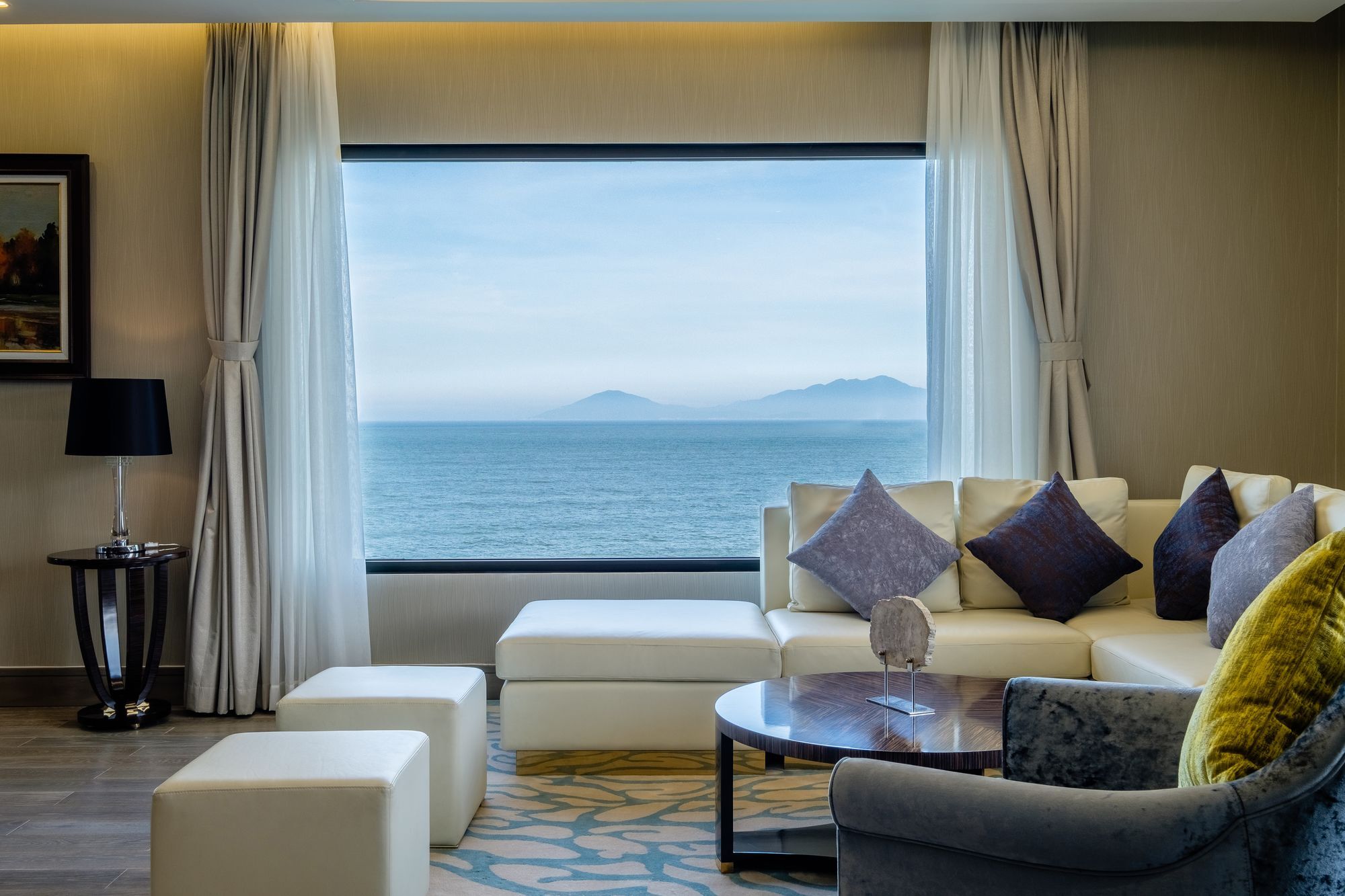 Renaissance & Resort