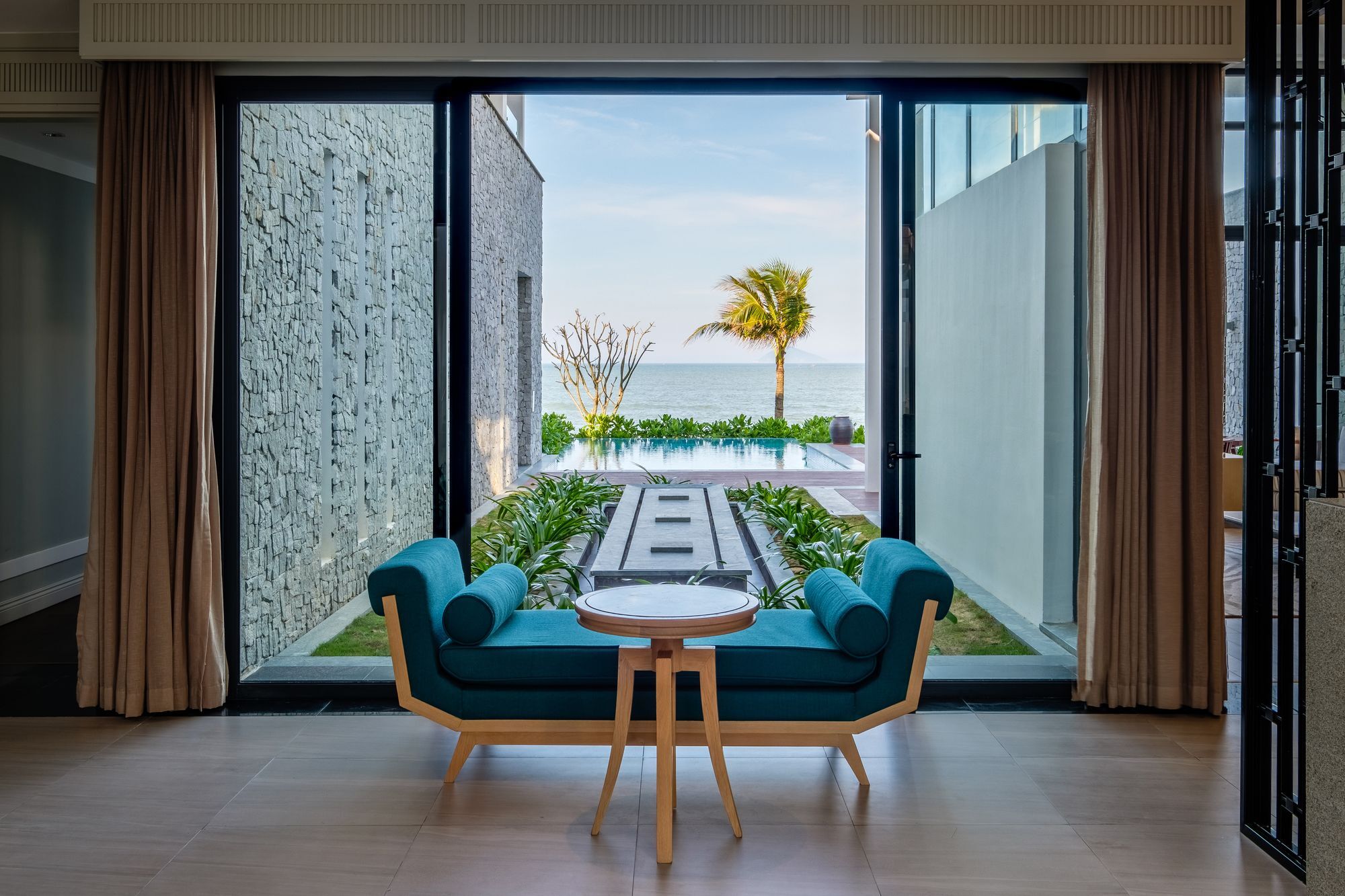 Resort Renaissance &