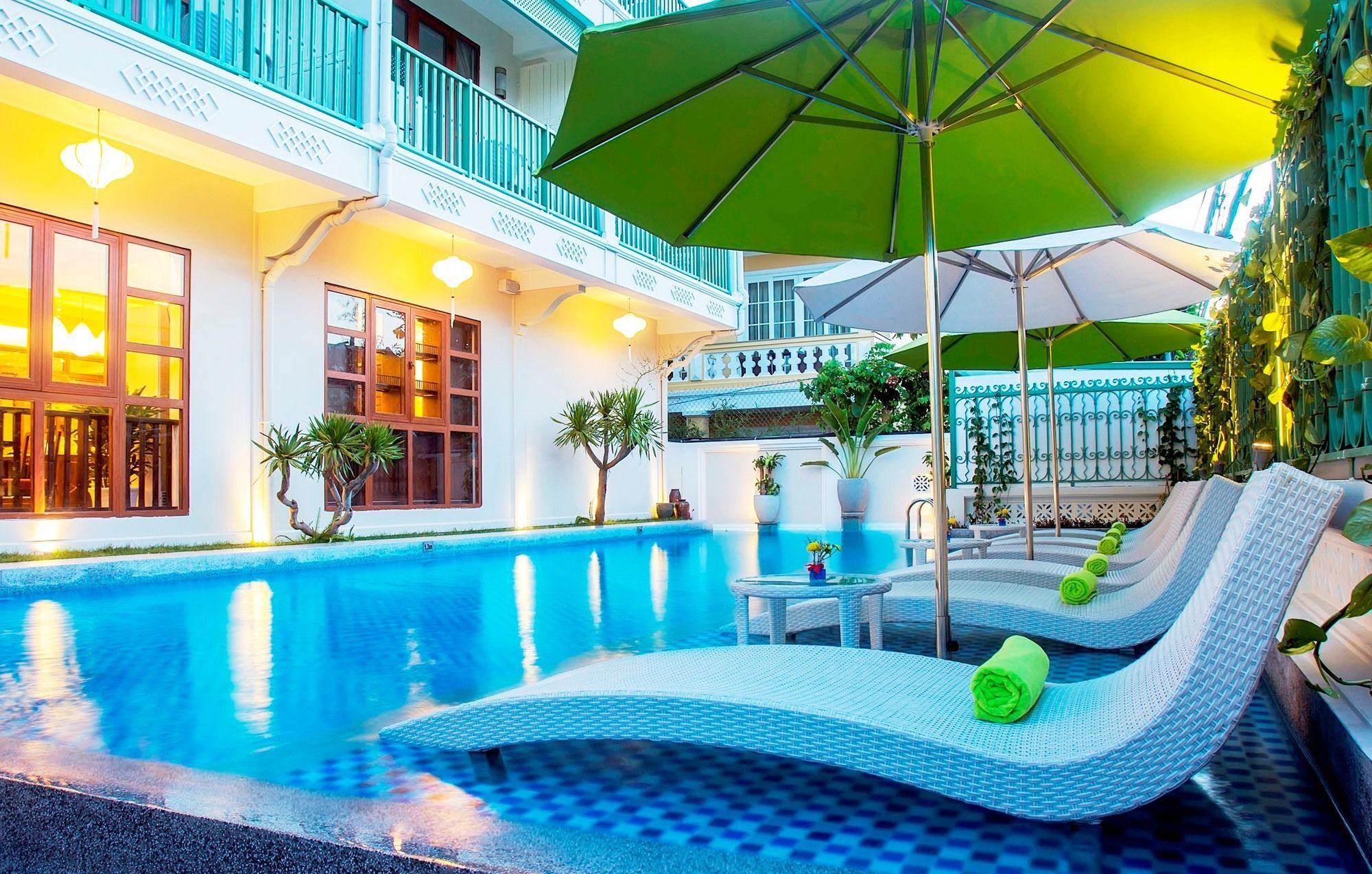 Lantana Riverside Boutique & Hotel 4*
