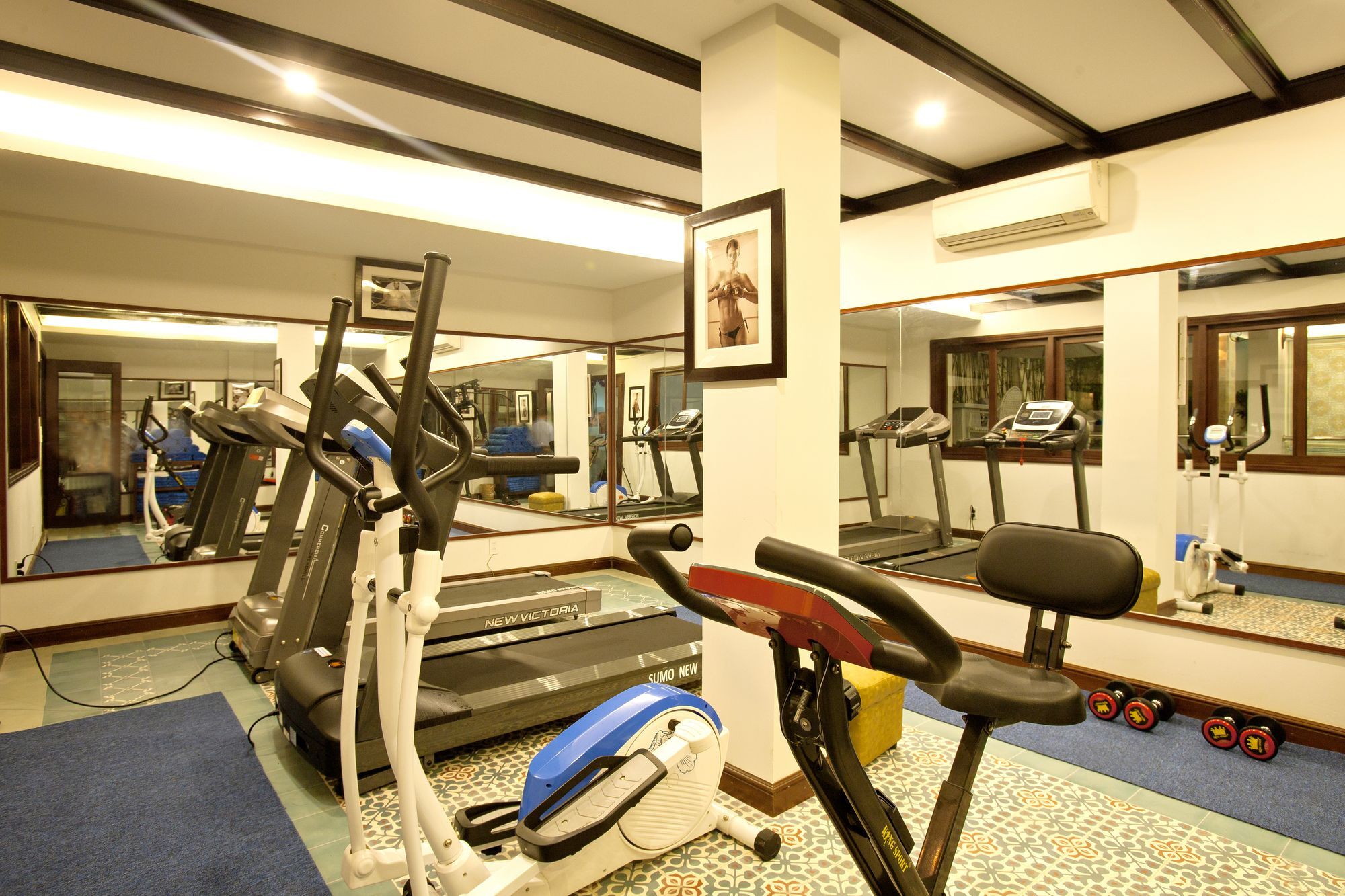 Hotel Lantana Riverside Boutique &