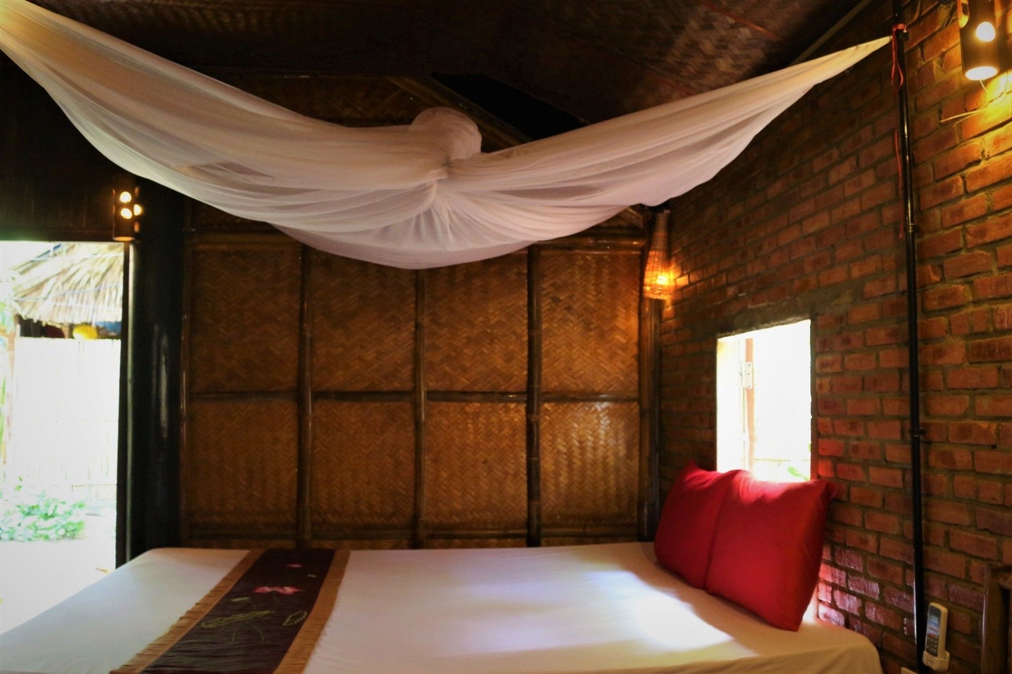 Hotel Under The Coconut Tree 3*