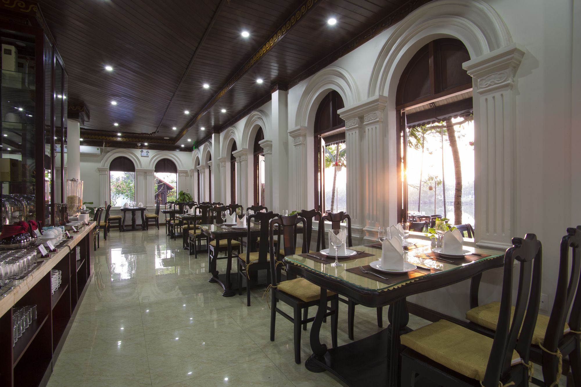 Hotel Indochine Riverside & 3*