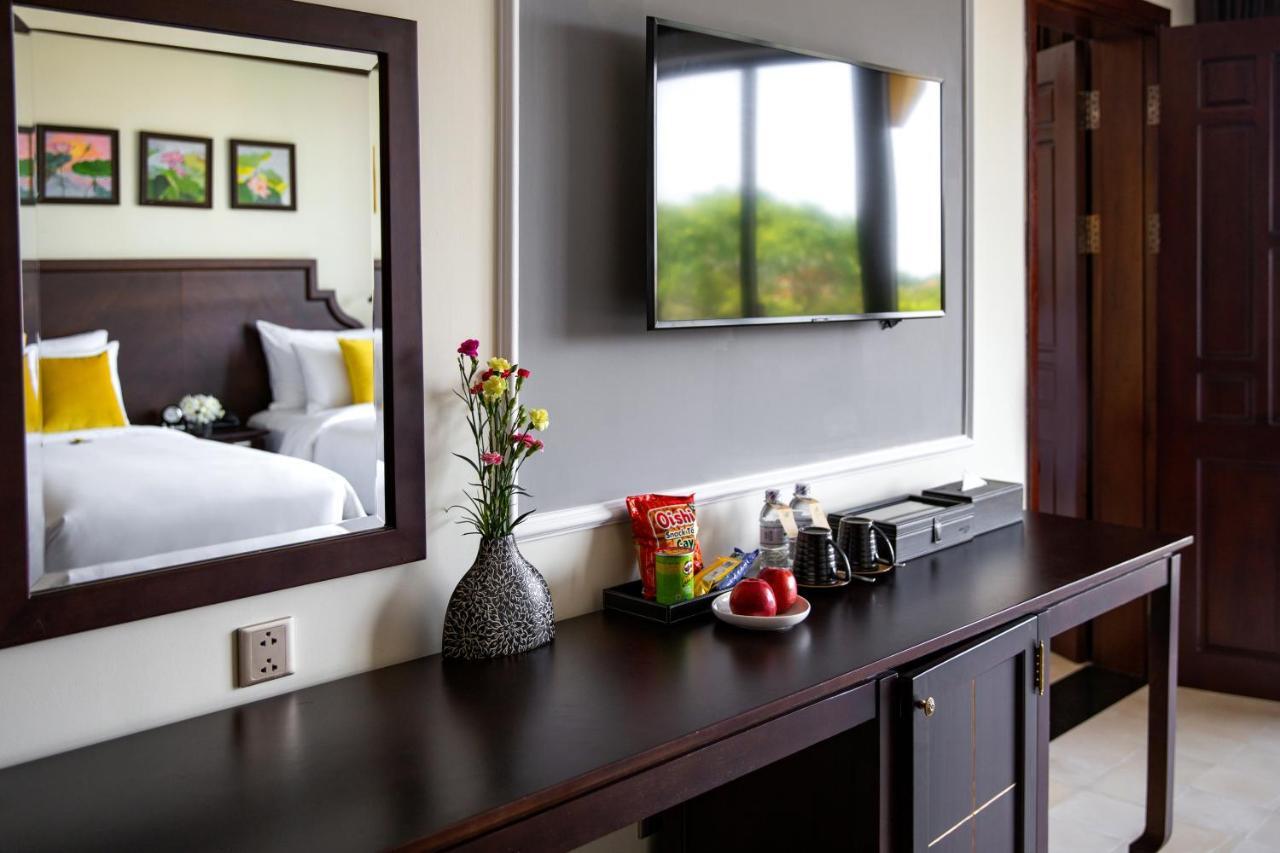 Mulberry Collection Silk Village Resort