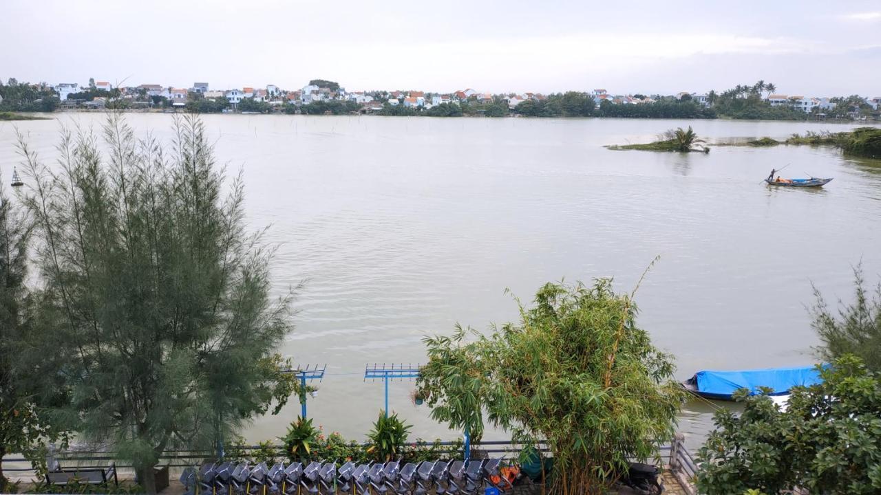 Triple Riverside Hoian 3*