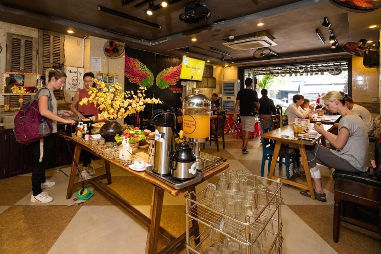 Tribee Kinh & Bar