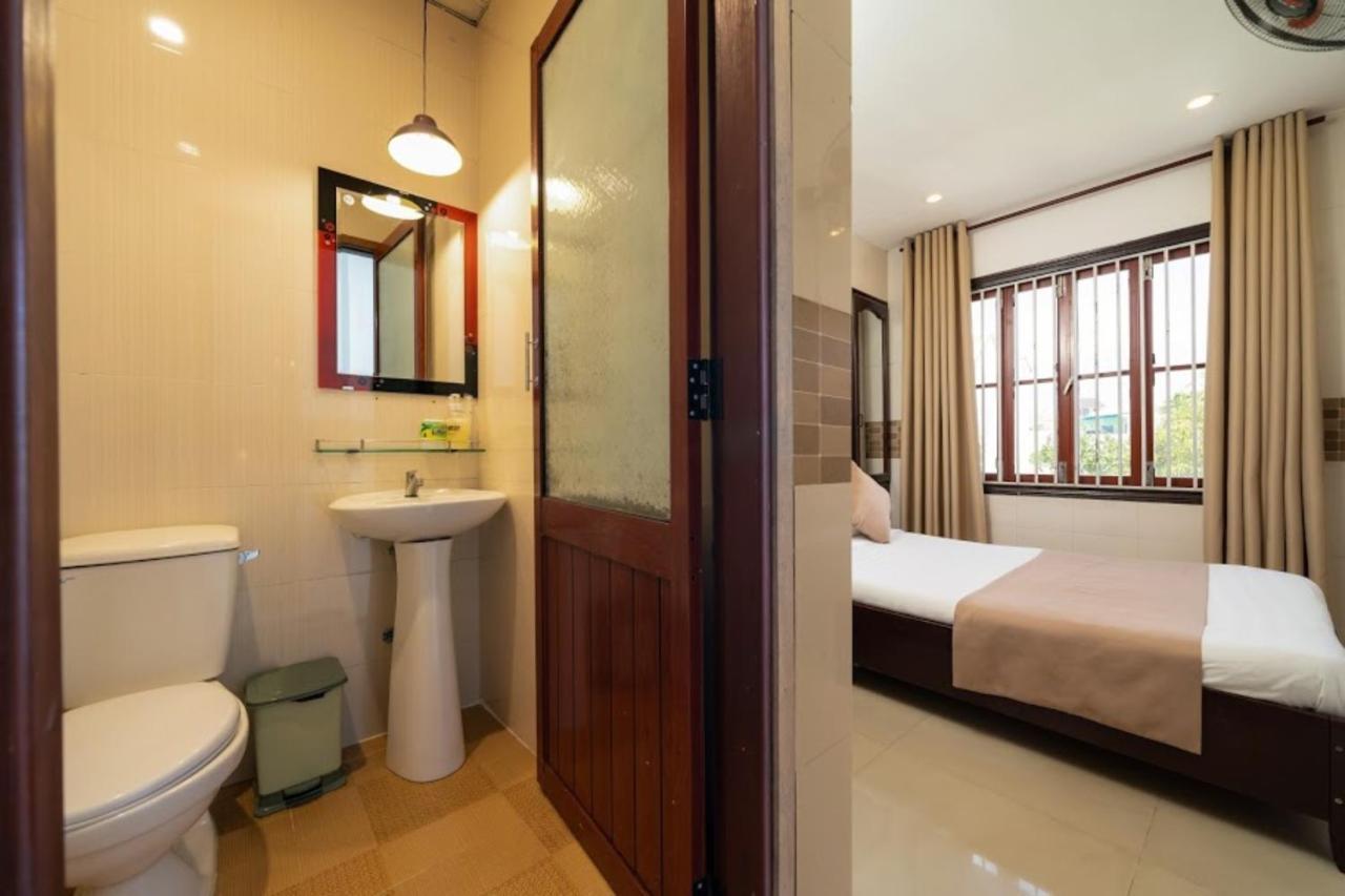 Tribee Kinh & Bar Hostel *