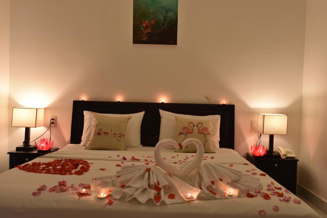 Flamingo - Big With Balcony - Close To Old Town 200m & Temple Bridge - Large Outside Pool For Sun Bathing Hoi An
