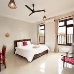 Pink Beach Homestay