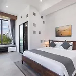 Charm Champion Villa Hoian