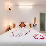 Camellia Flavor Villa