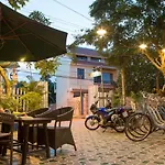 Apricot Homestay