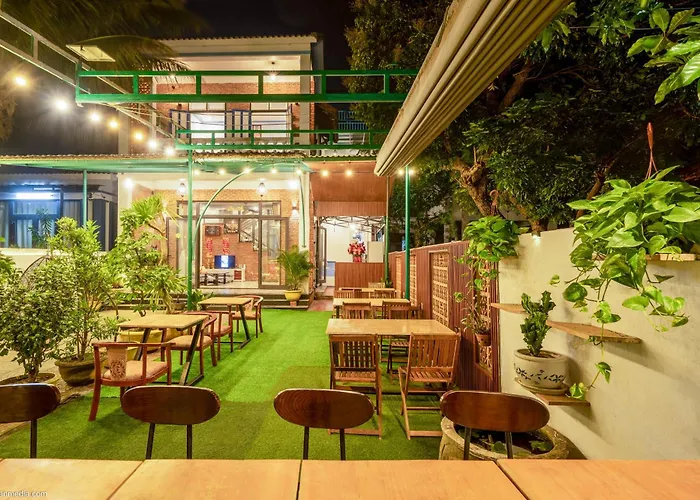 Riverside Dorm And Restaurant