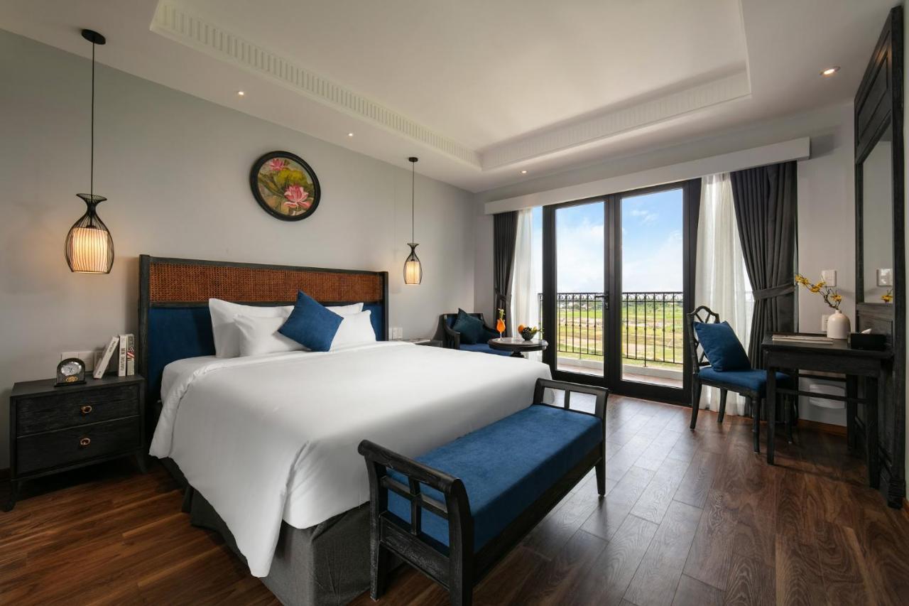 Hotel Shining Riverside Boutique &