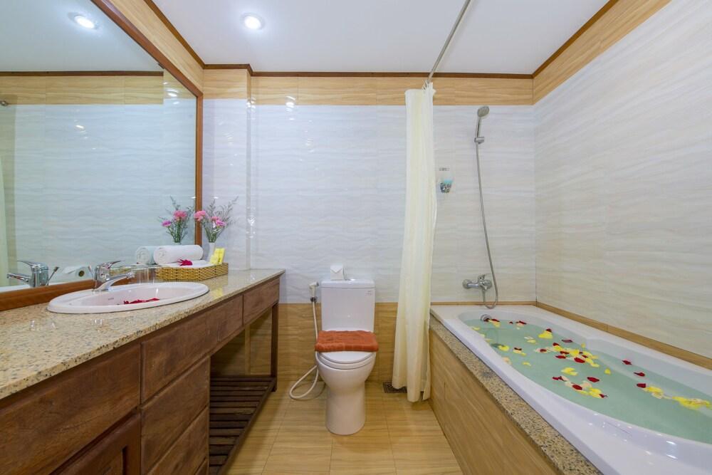 Kiman Hotel