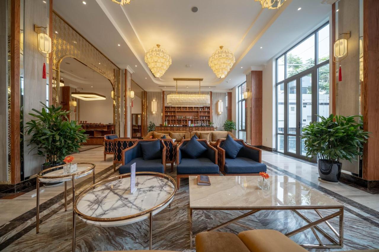 Hotel Le Pavillon Gallery & 4*