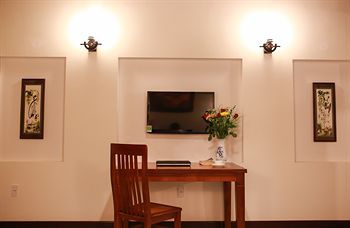 Villa Pomelo Garden Boutique