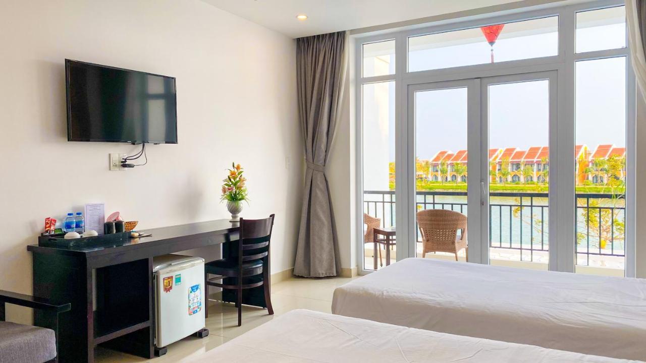 Hotel Riverside White House 3*
