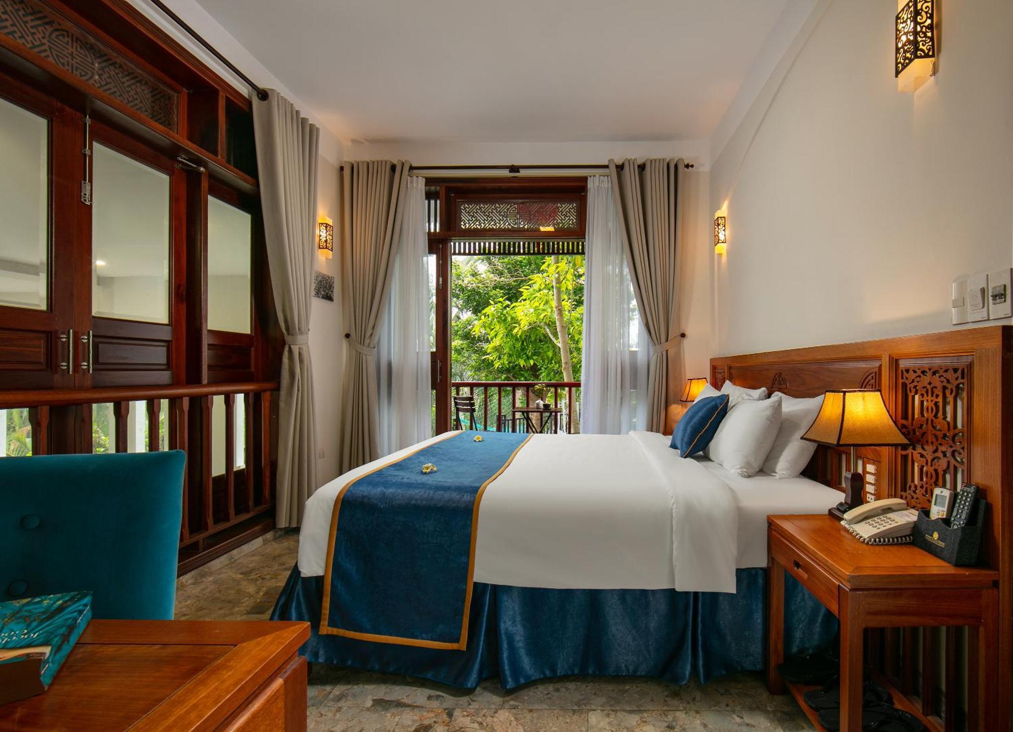 Bed & Breakfast Riverside &