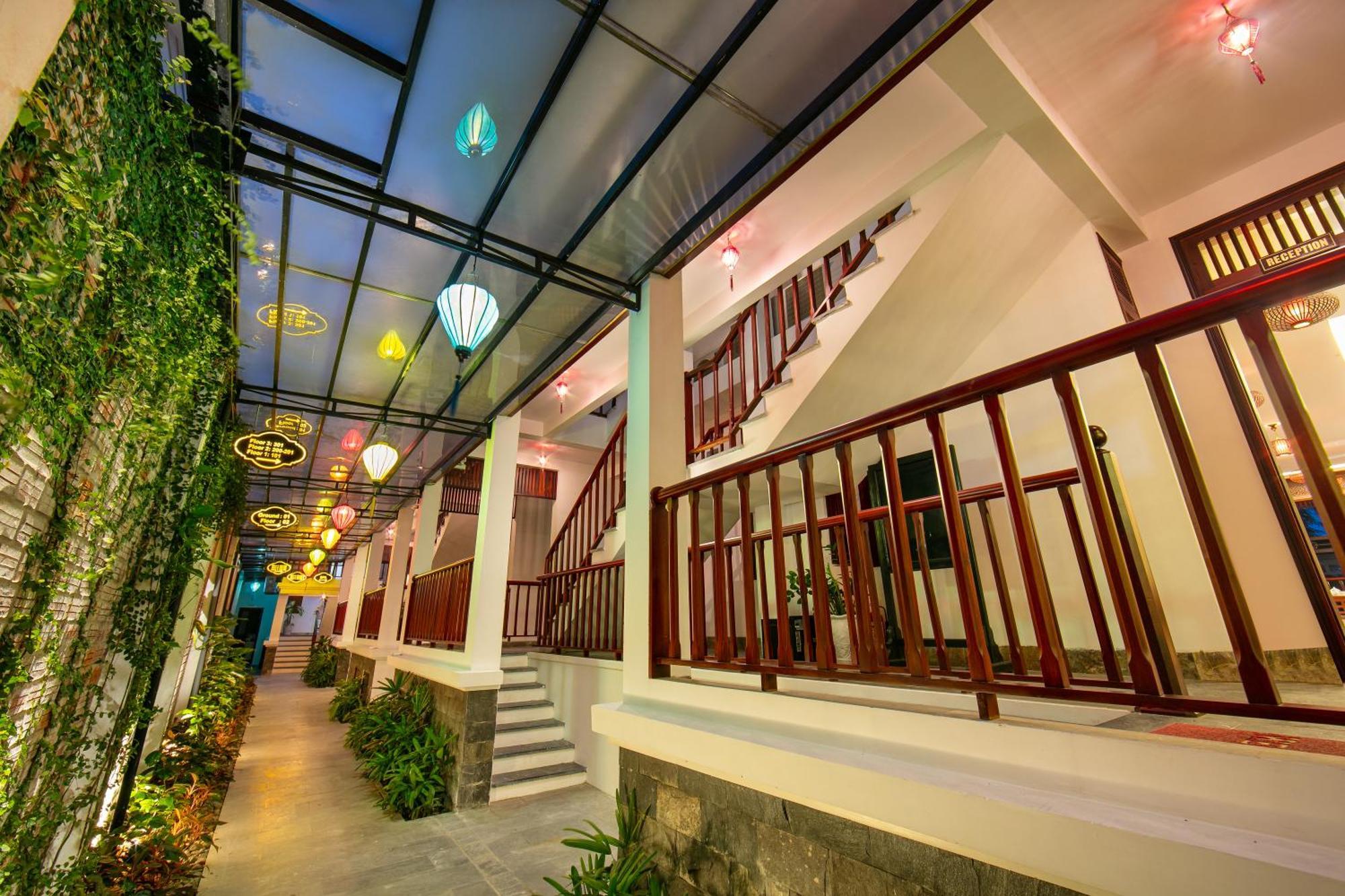 Bed & Breakfast Riverside &