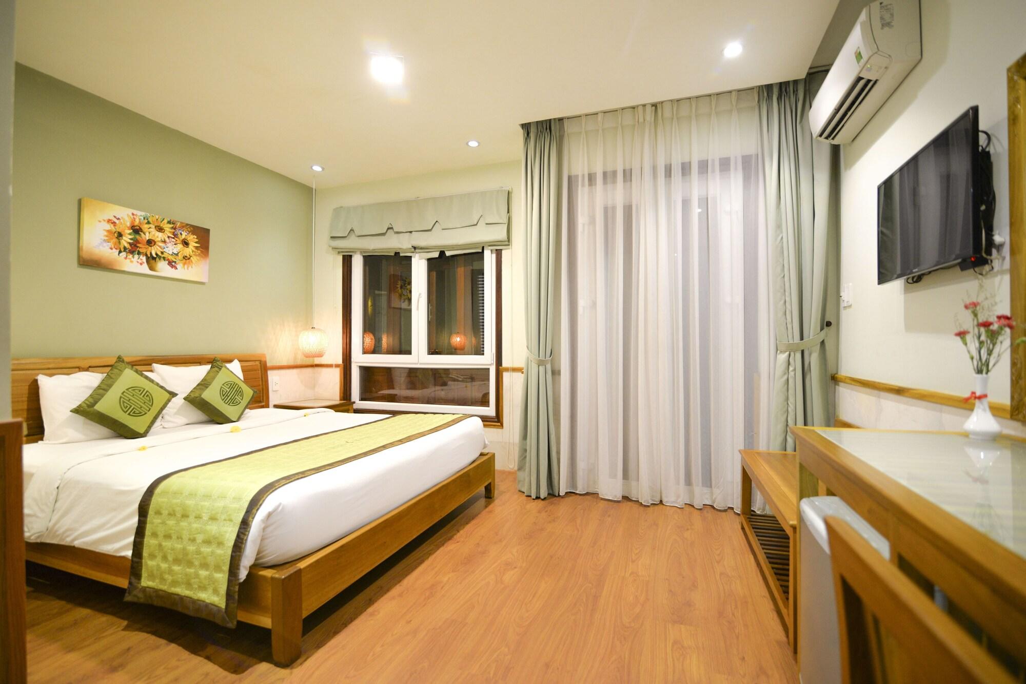Khách sạn Heaven And 4*