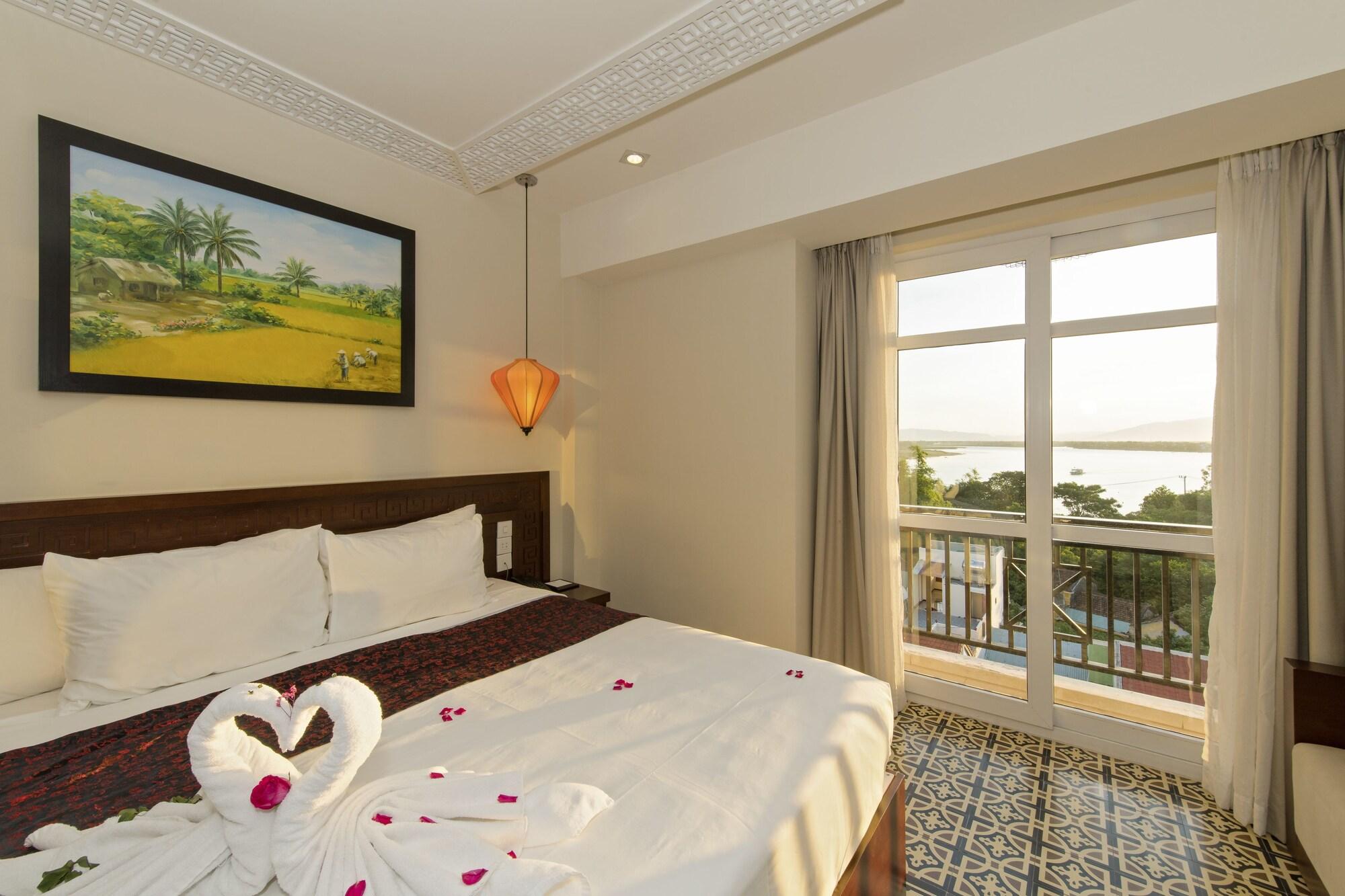 Hotel Royal Riverside &