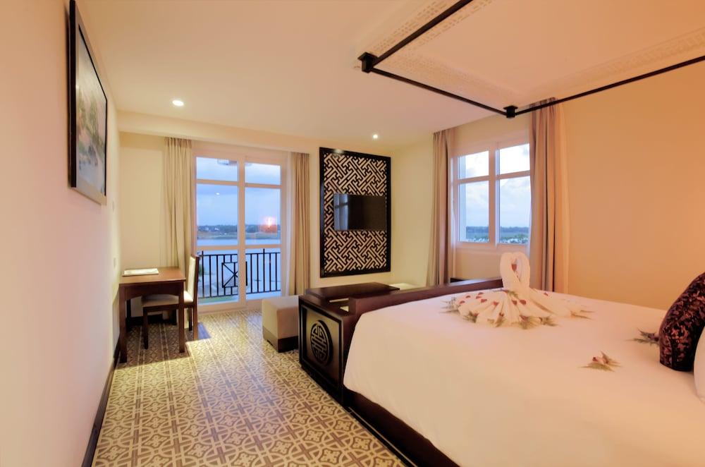 Royal Riverside & Hotel Hoi An