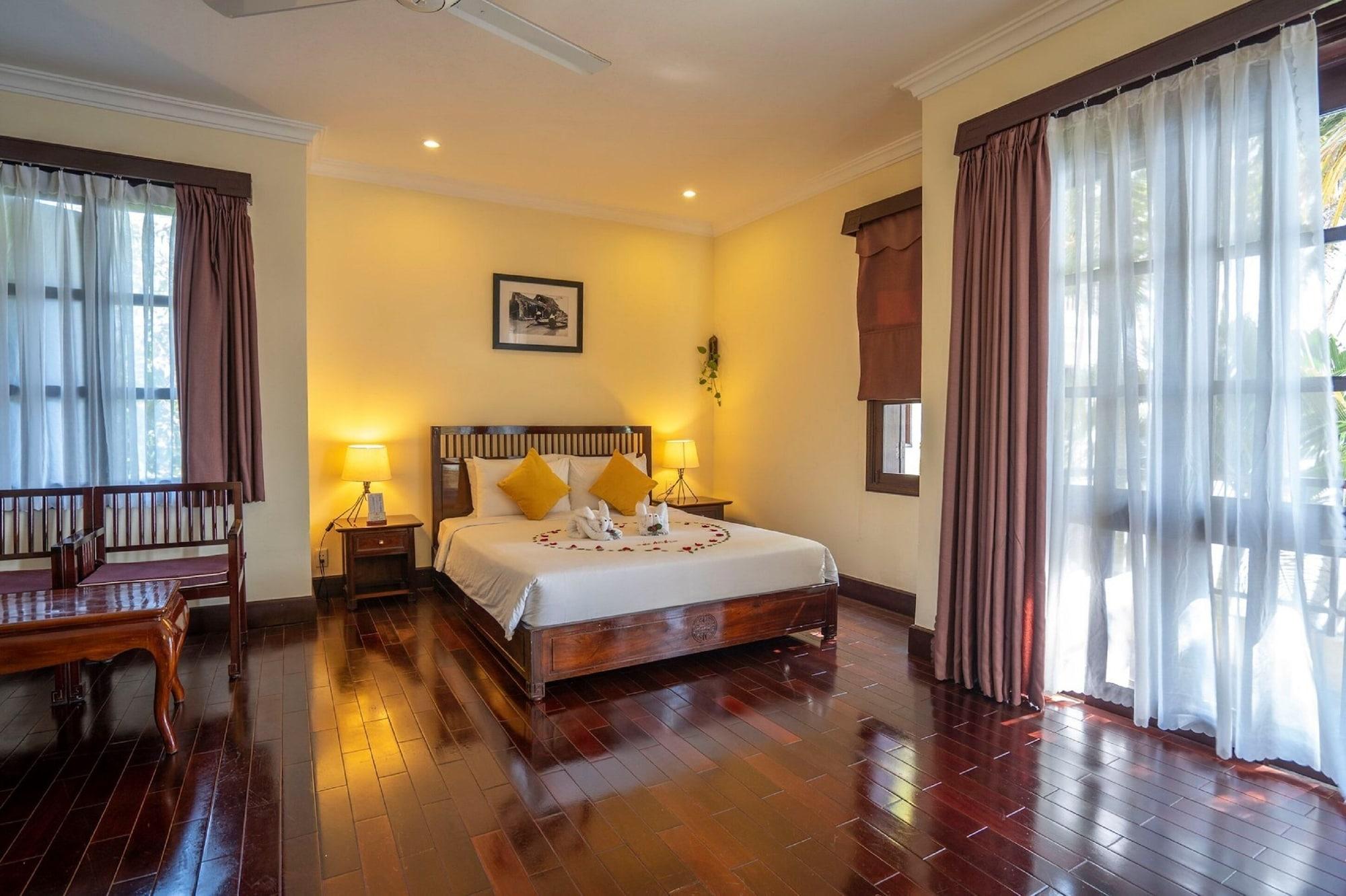 Riverside Resort&spa
