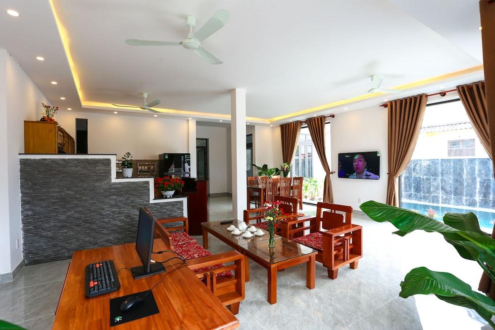 Homestay An Bang Dolphin *
