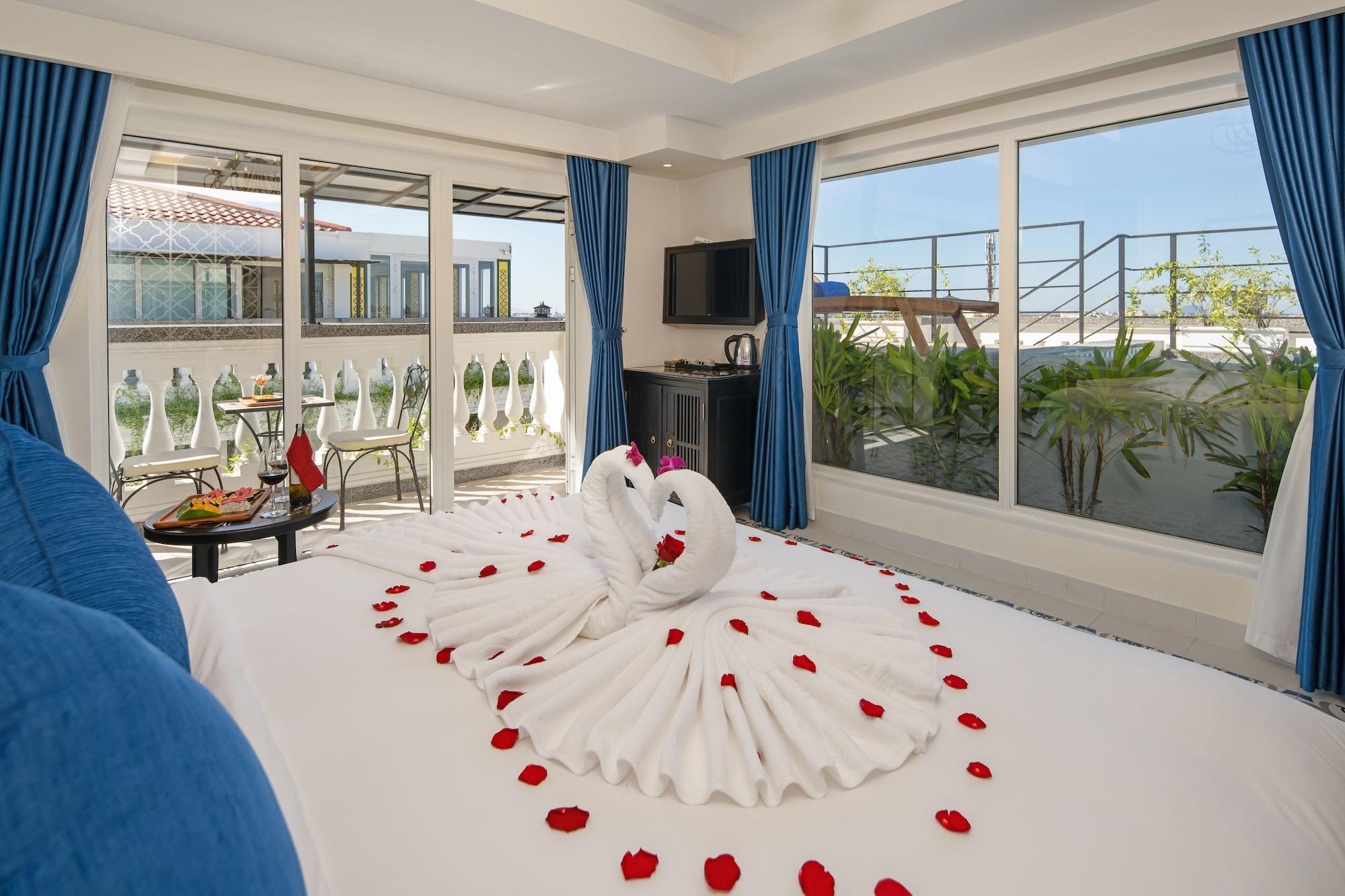 Blue Sky Boutique & Hotel 4*