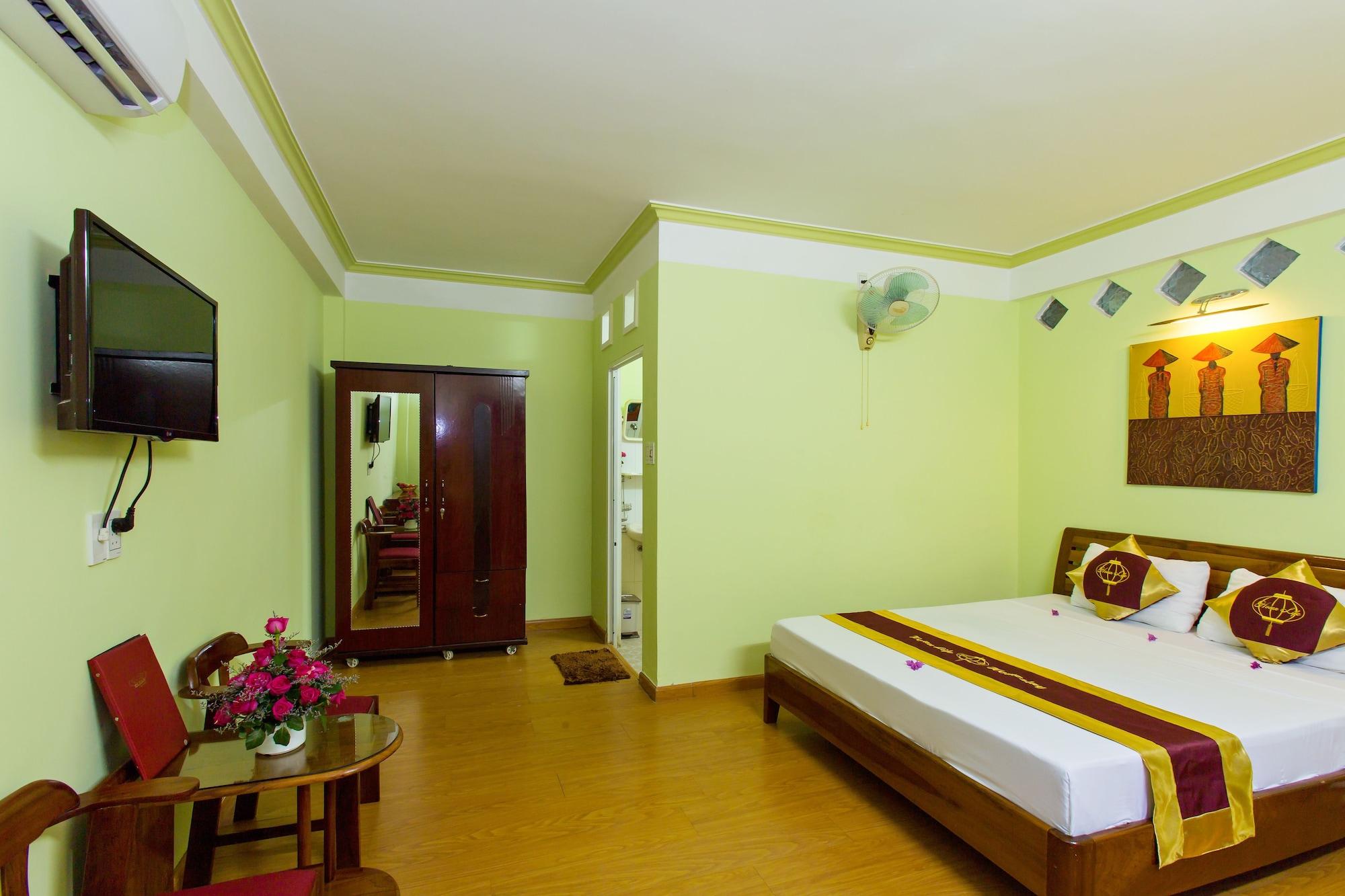 Hotel Life 2*