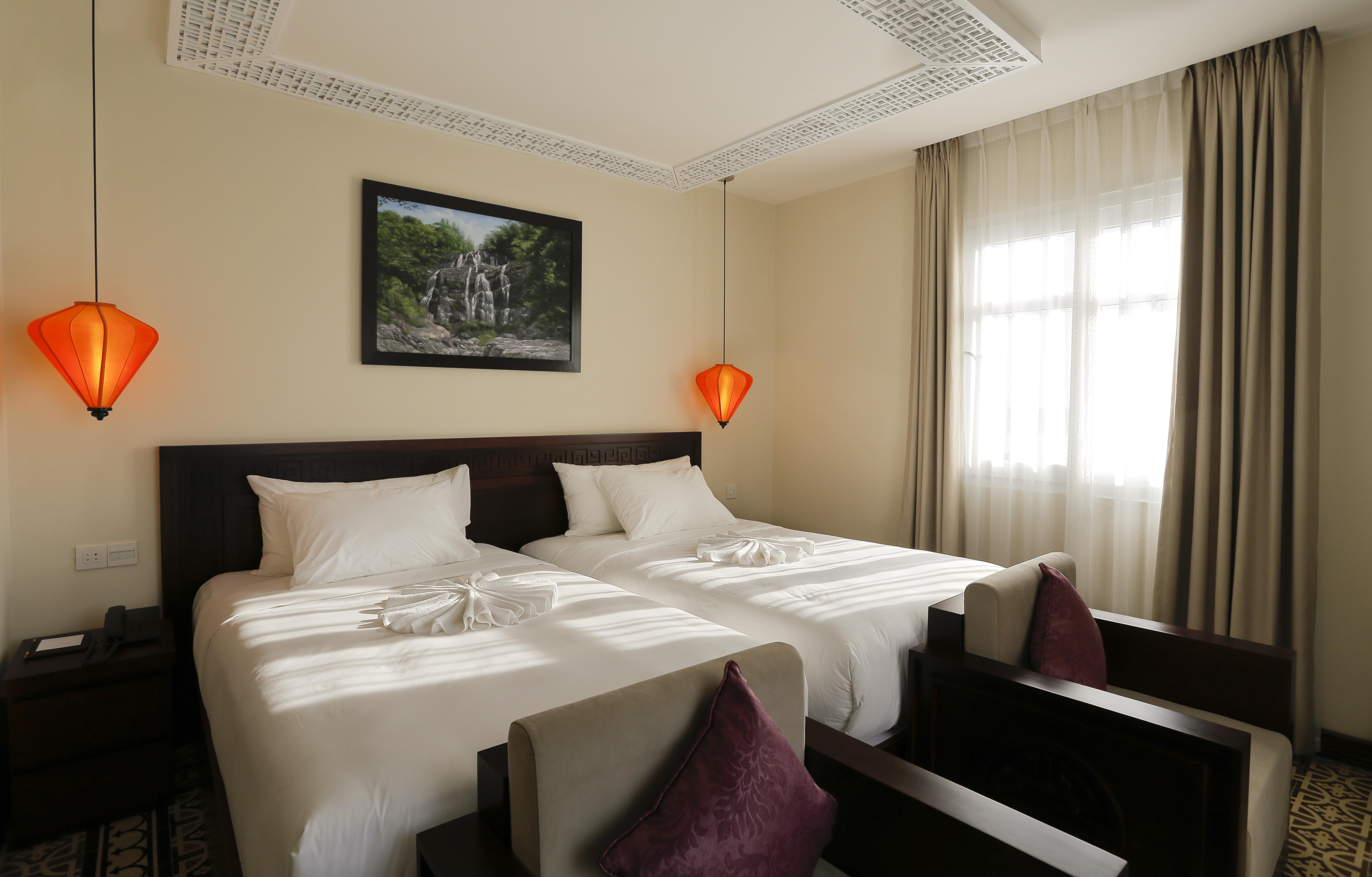 Royal Riverside & 4* Hoi An