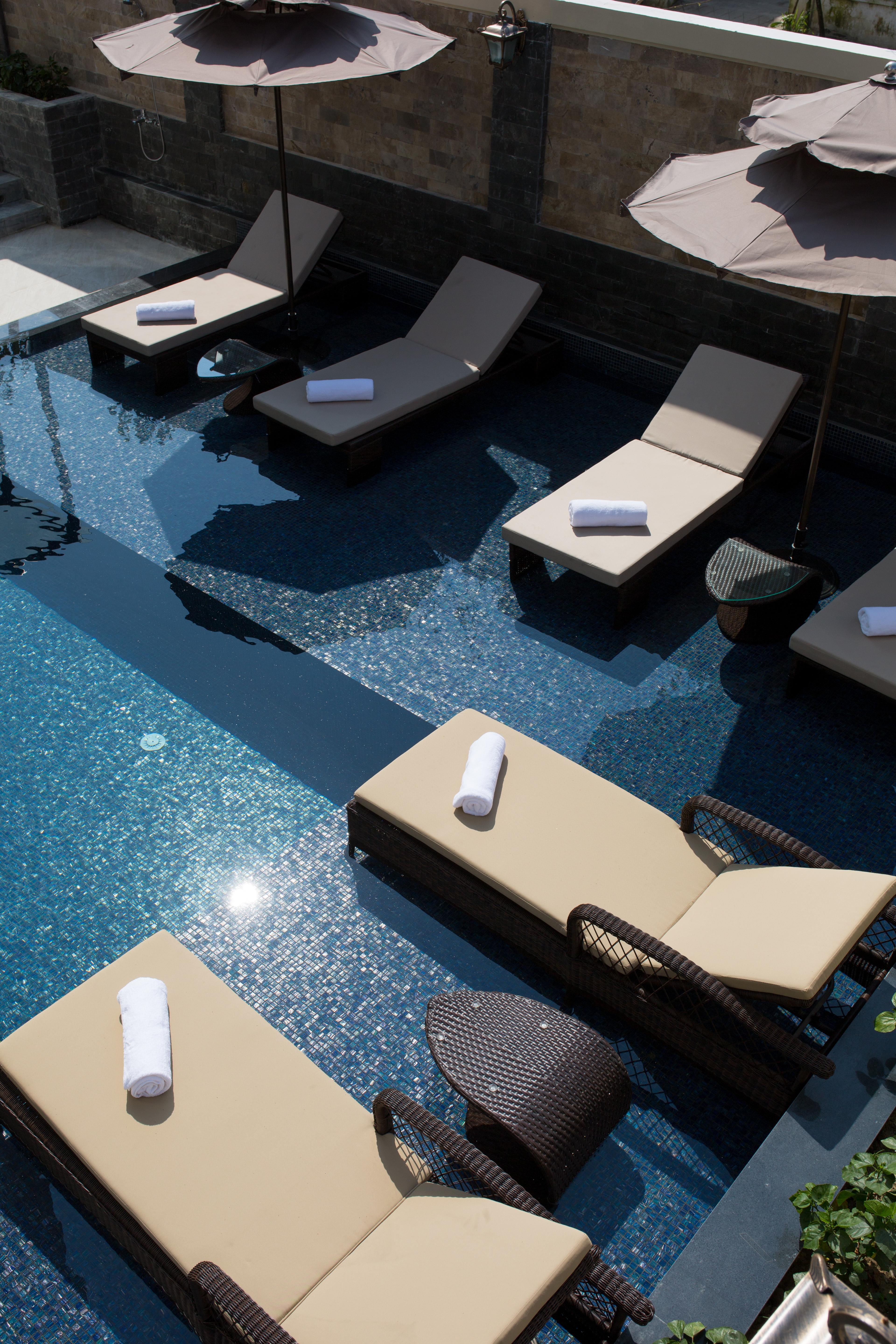 Royal Riverside & Hotel