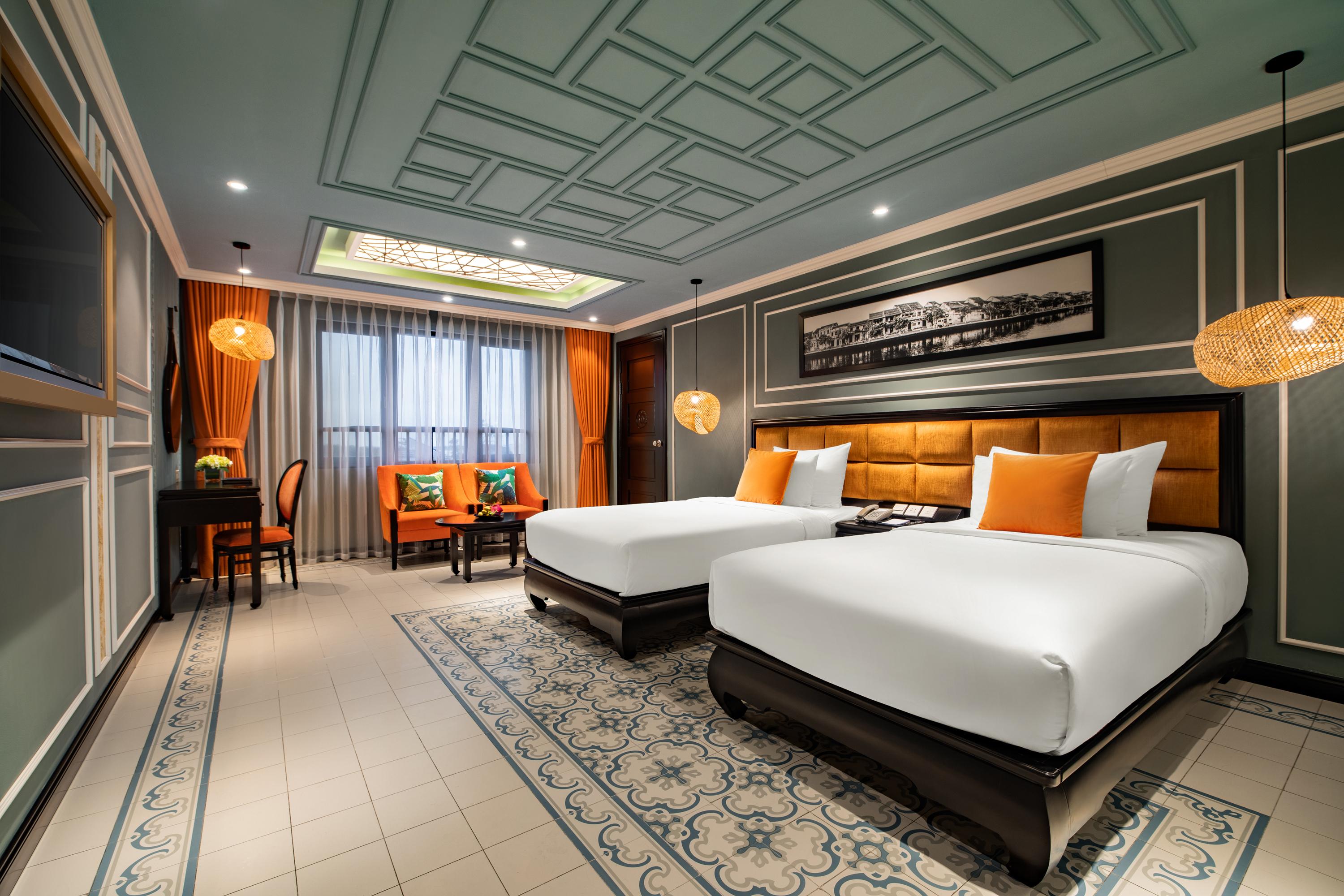 Mulberry Collection Silk Marina Imperial Wing Hotel