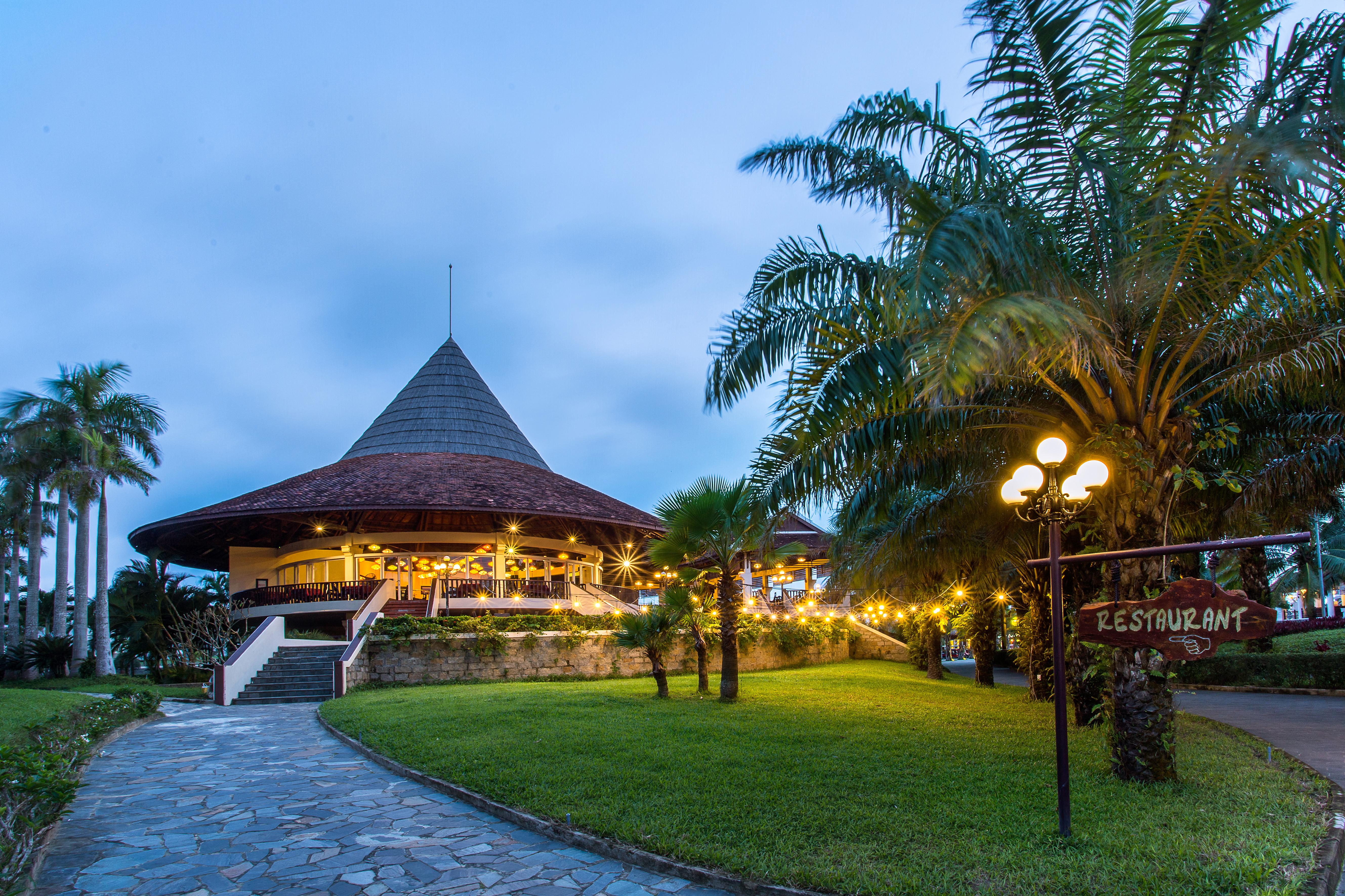 Tropical Resort 4*
