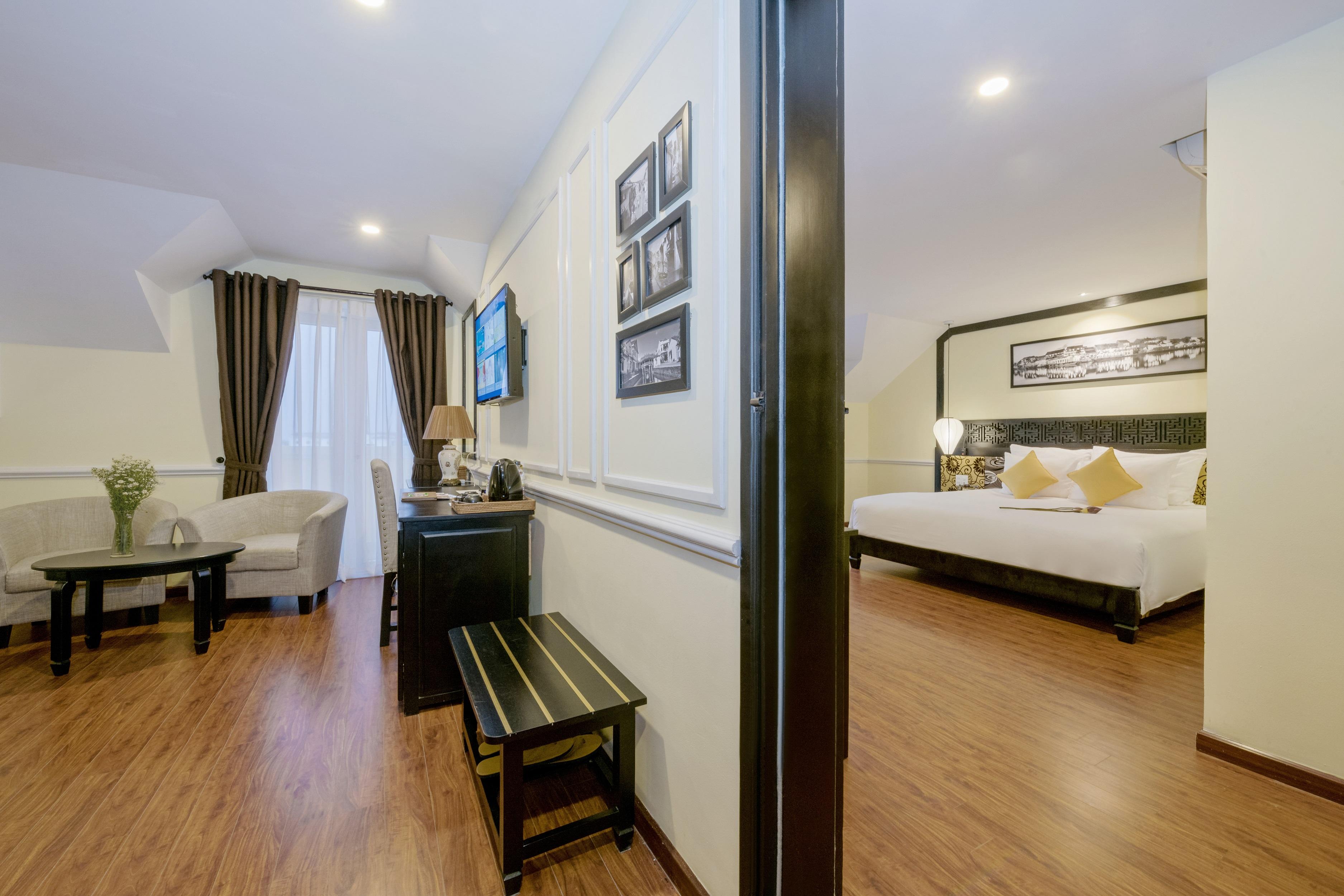 Le Pavillon Luxury & *