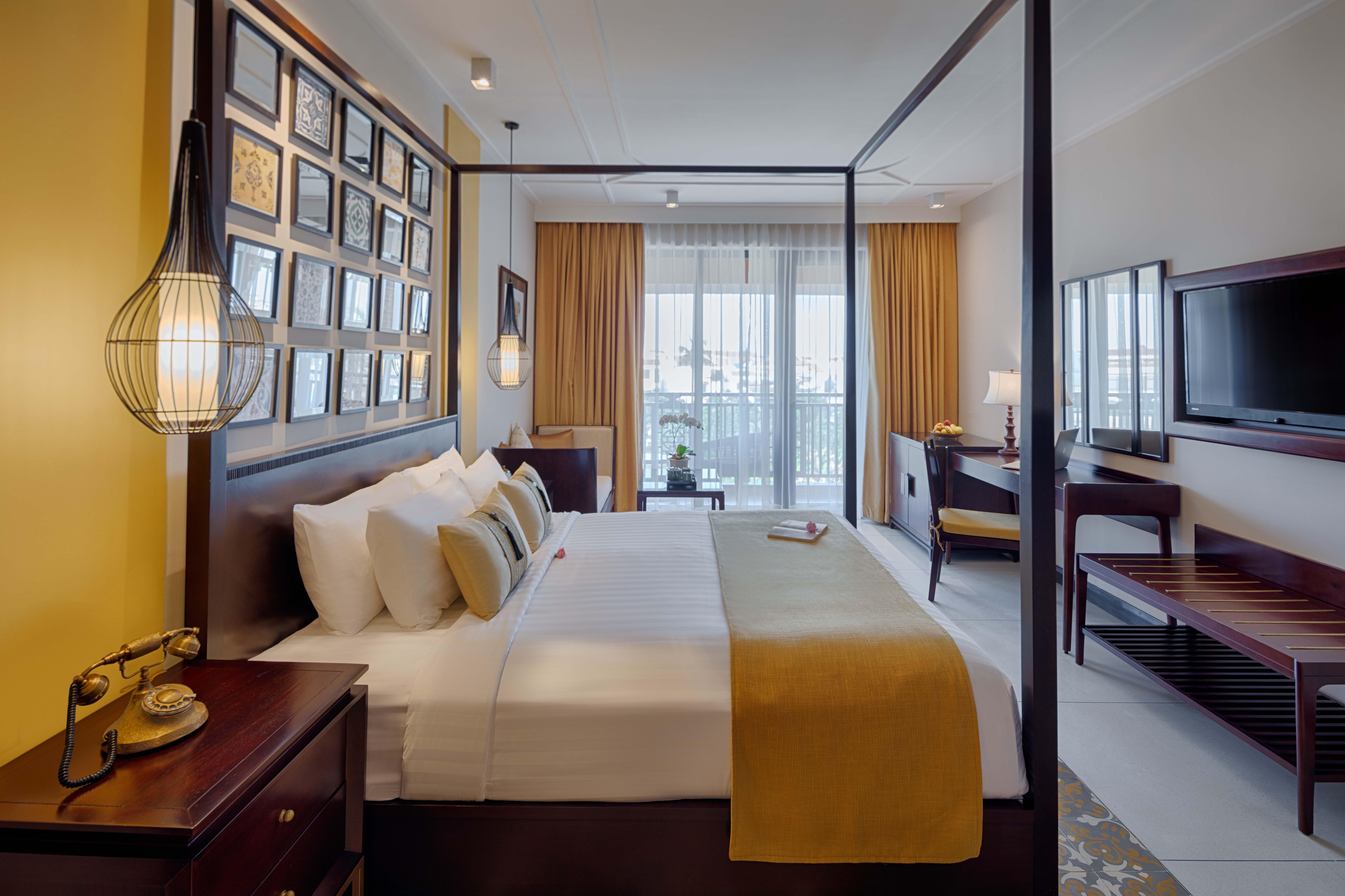 Allegro . A Little Luxury & Hotel