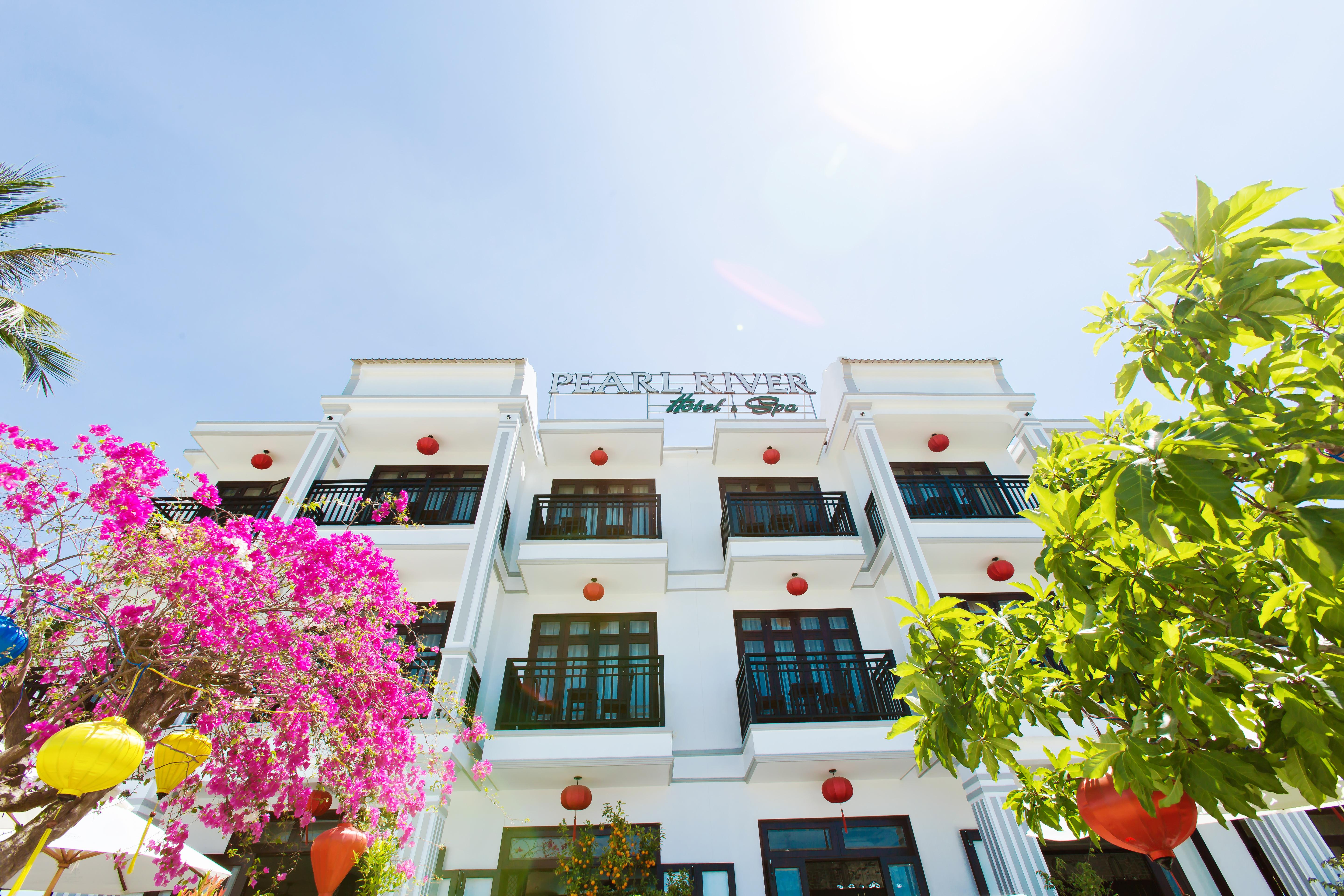 Pearl River & Hoi An