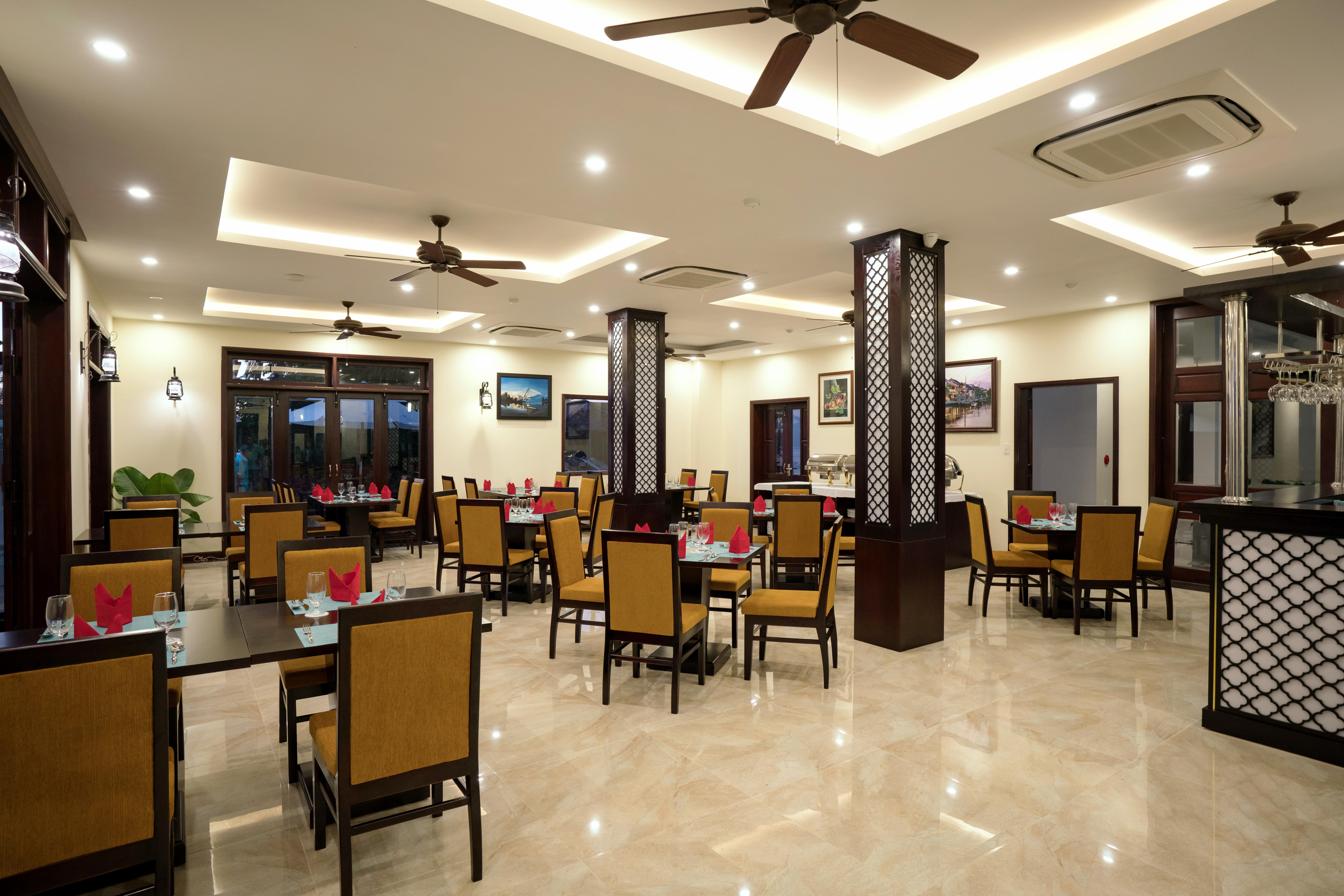 Pearl River & Hotel