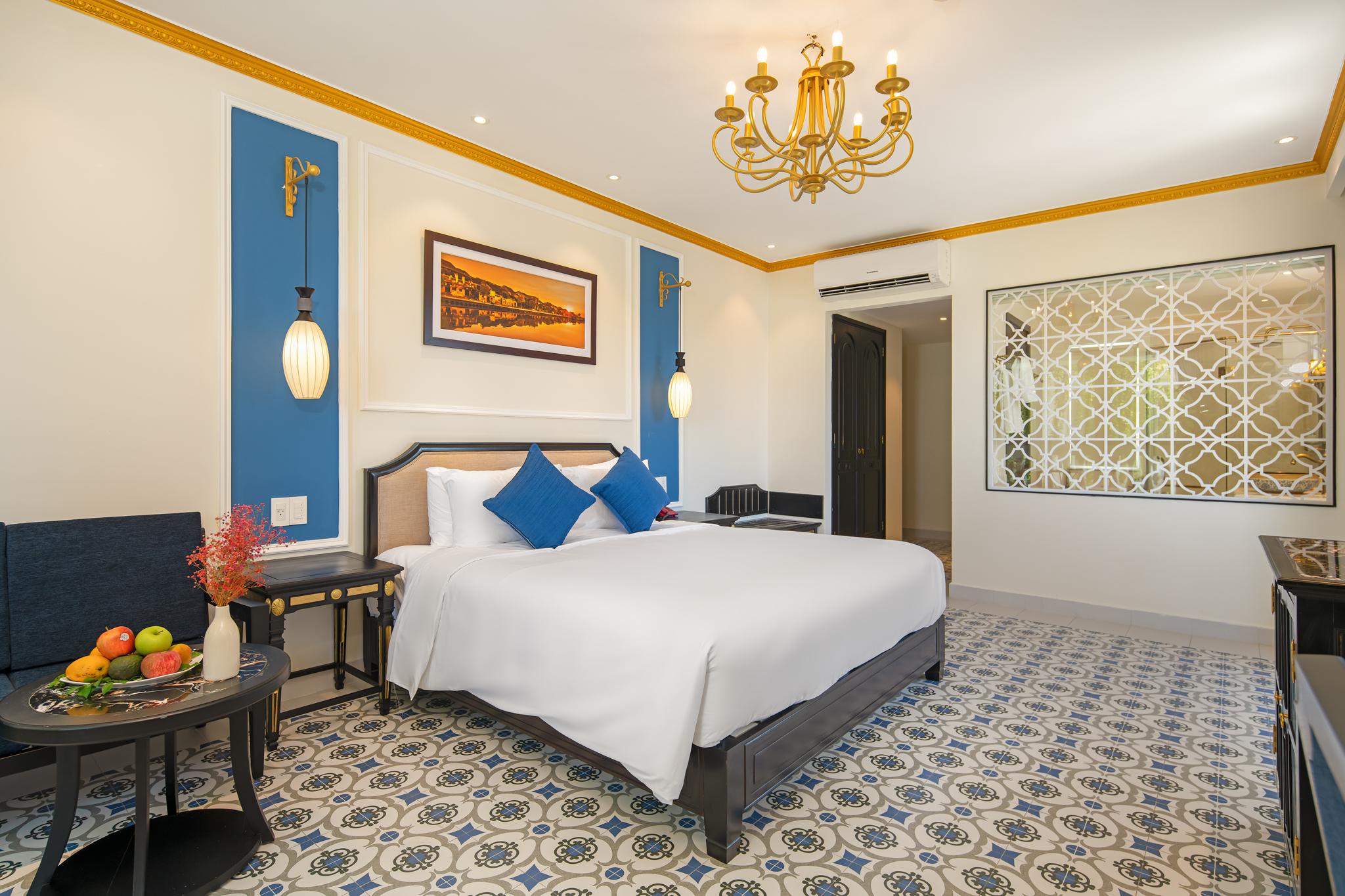 Blue Sky Boutique & Hotel