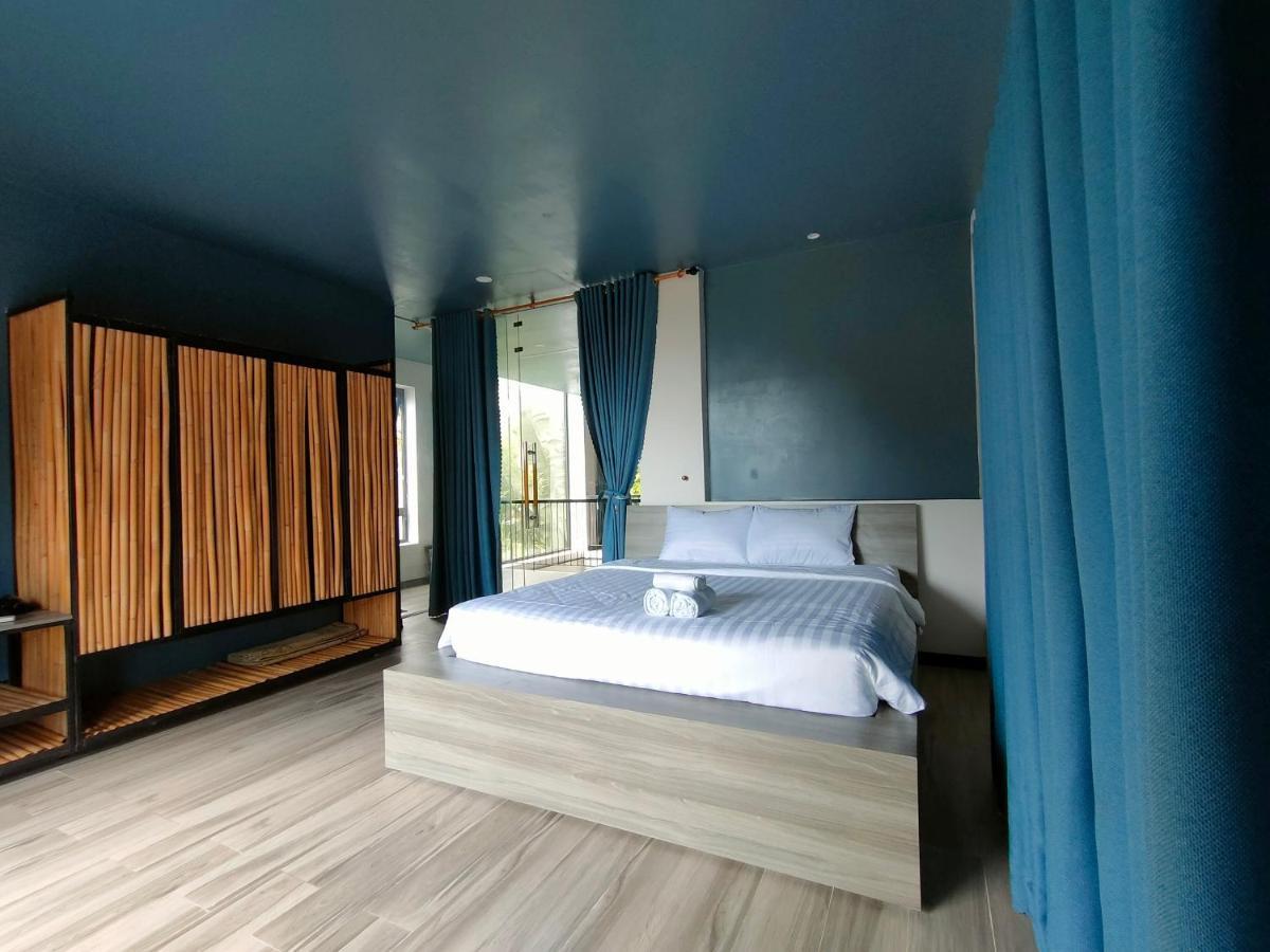 Hotel Nha Bong 2*