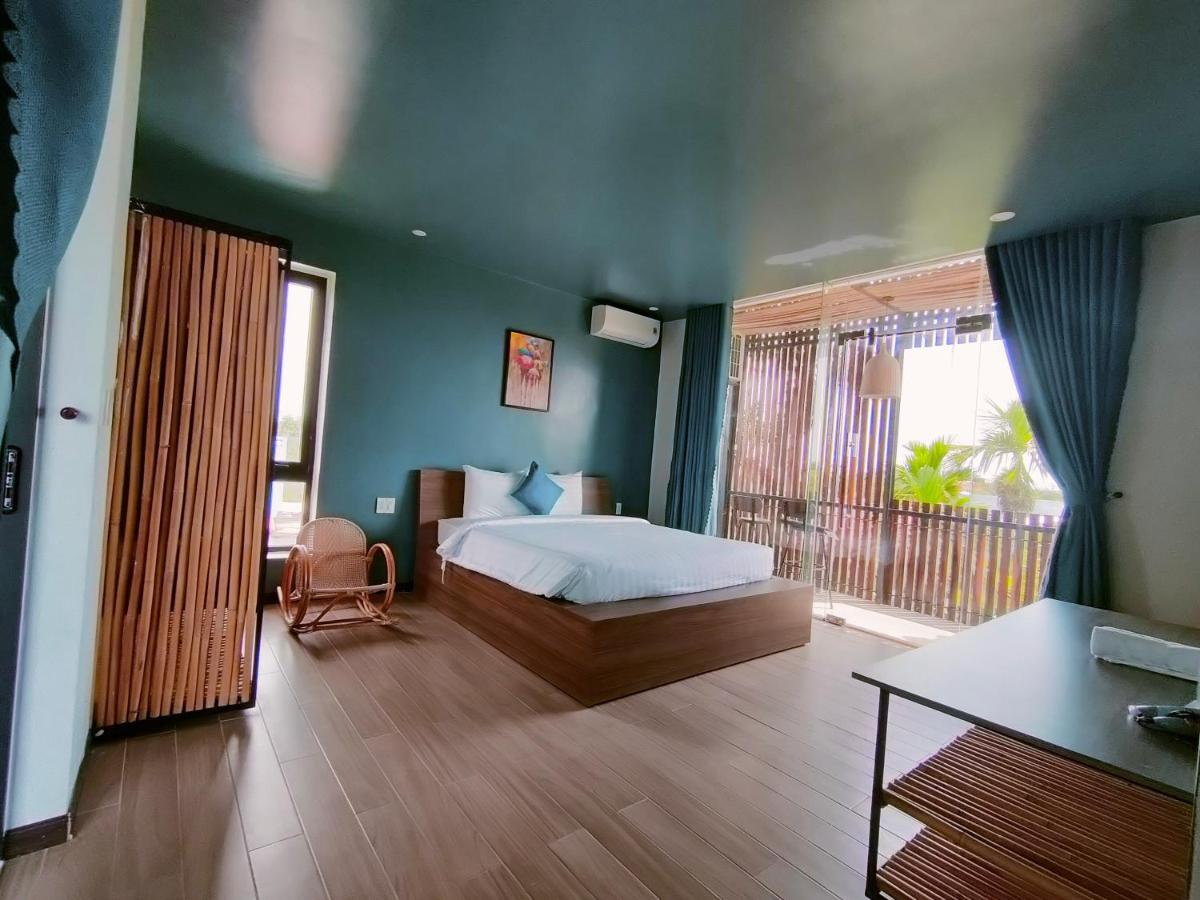 Hotel Nha Bong 2*