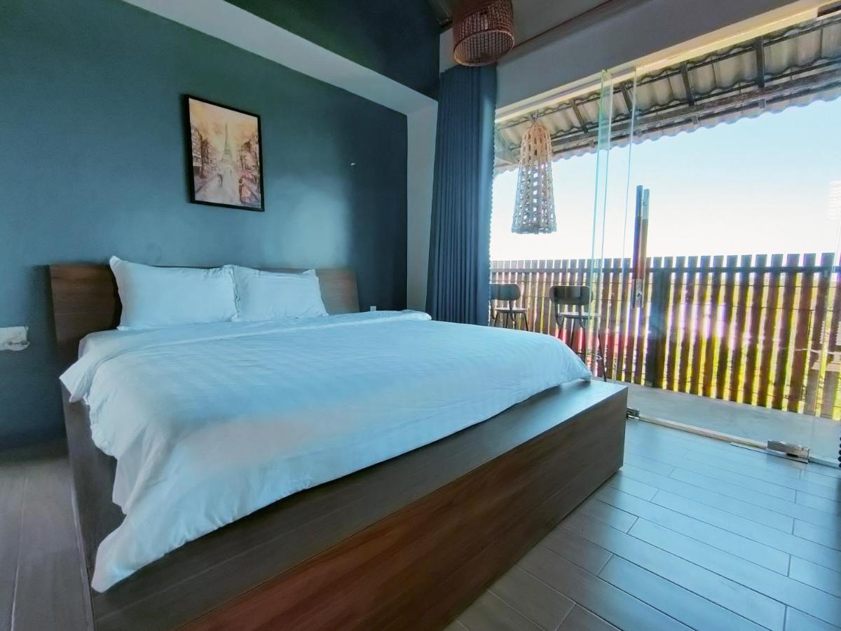 Hotel Nha Bong