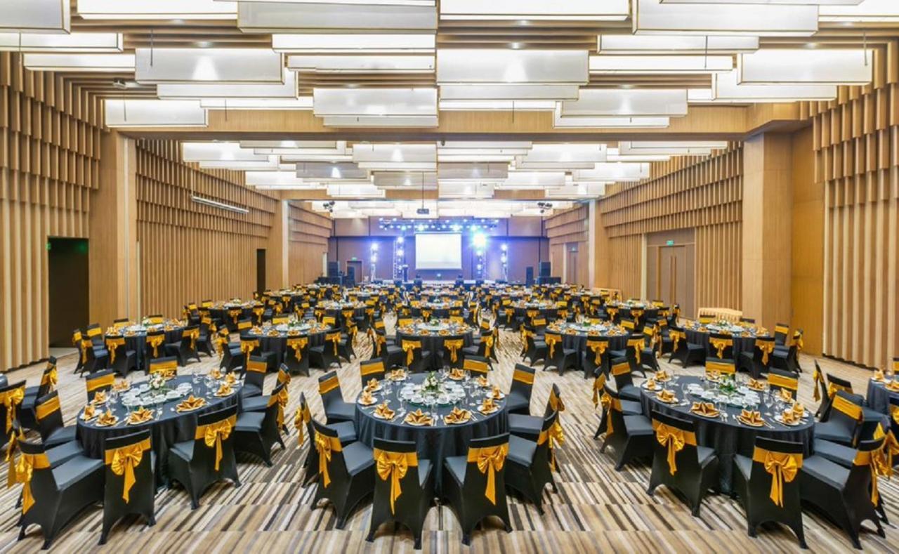 Resort Vinpearl & Golf Nam