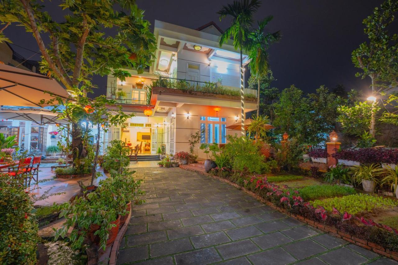 Strawberry Garden Homestay