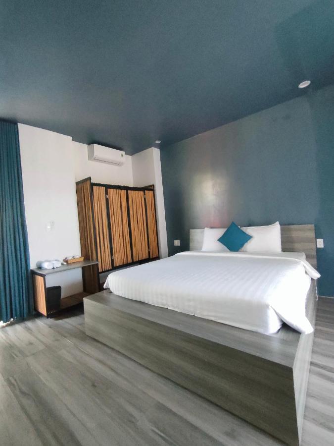Hotel Nha Bong 2*