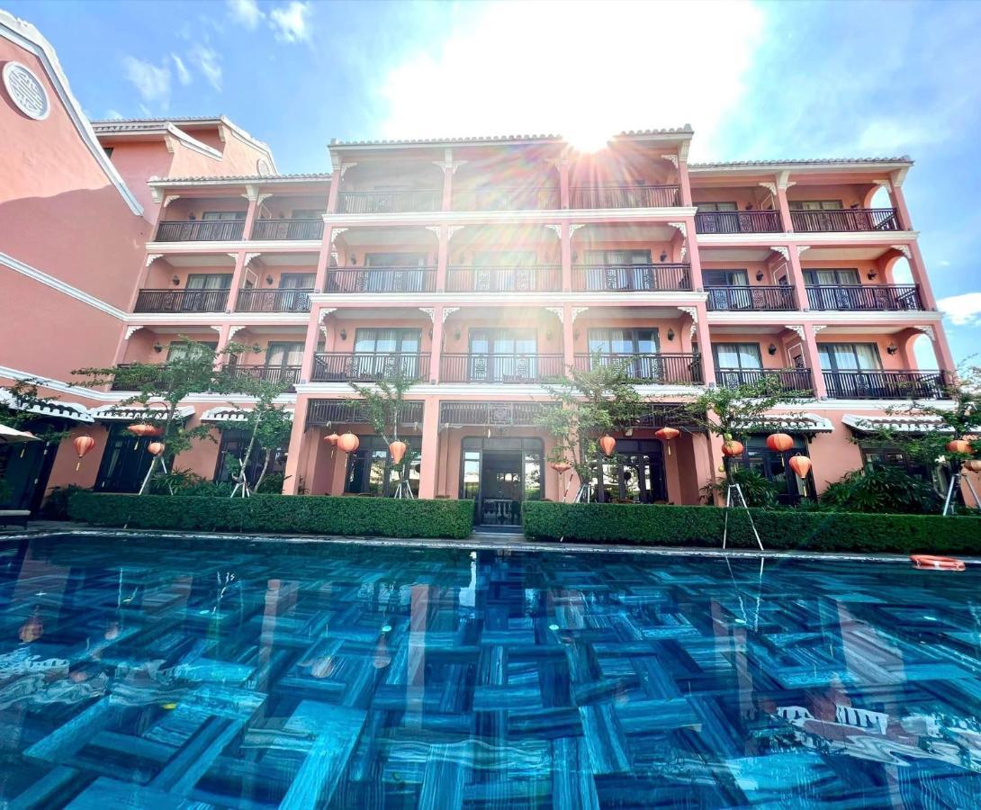 Allegro . A Little Luxury & Hoi An