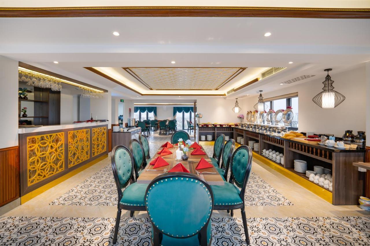 Hotel Babylon Riverside & 5*