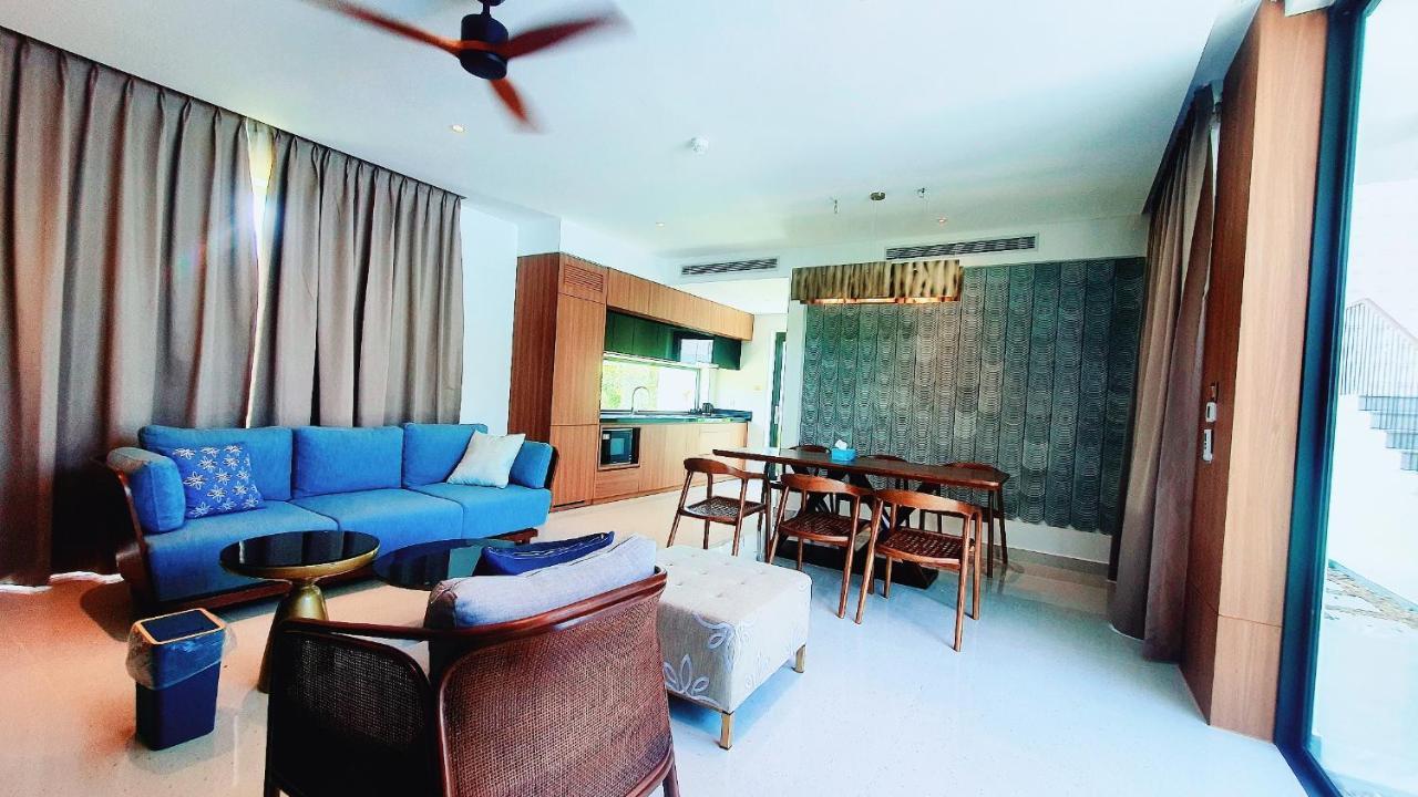 Wyndham Royal Beachfront Villa *